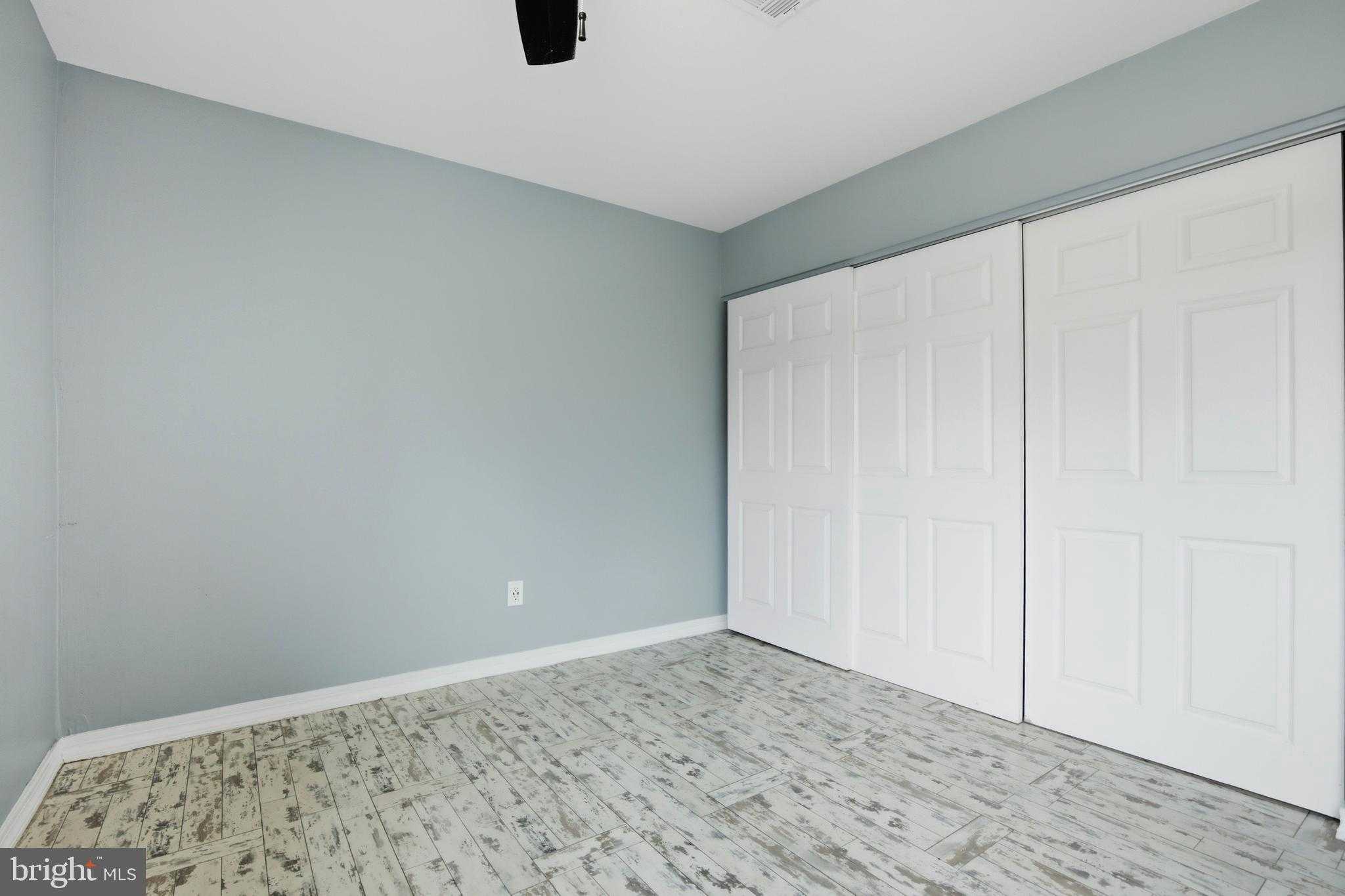 5 Hatters CT # 5 photo 11