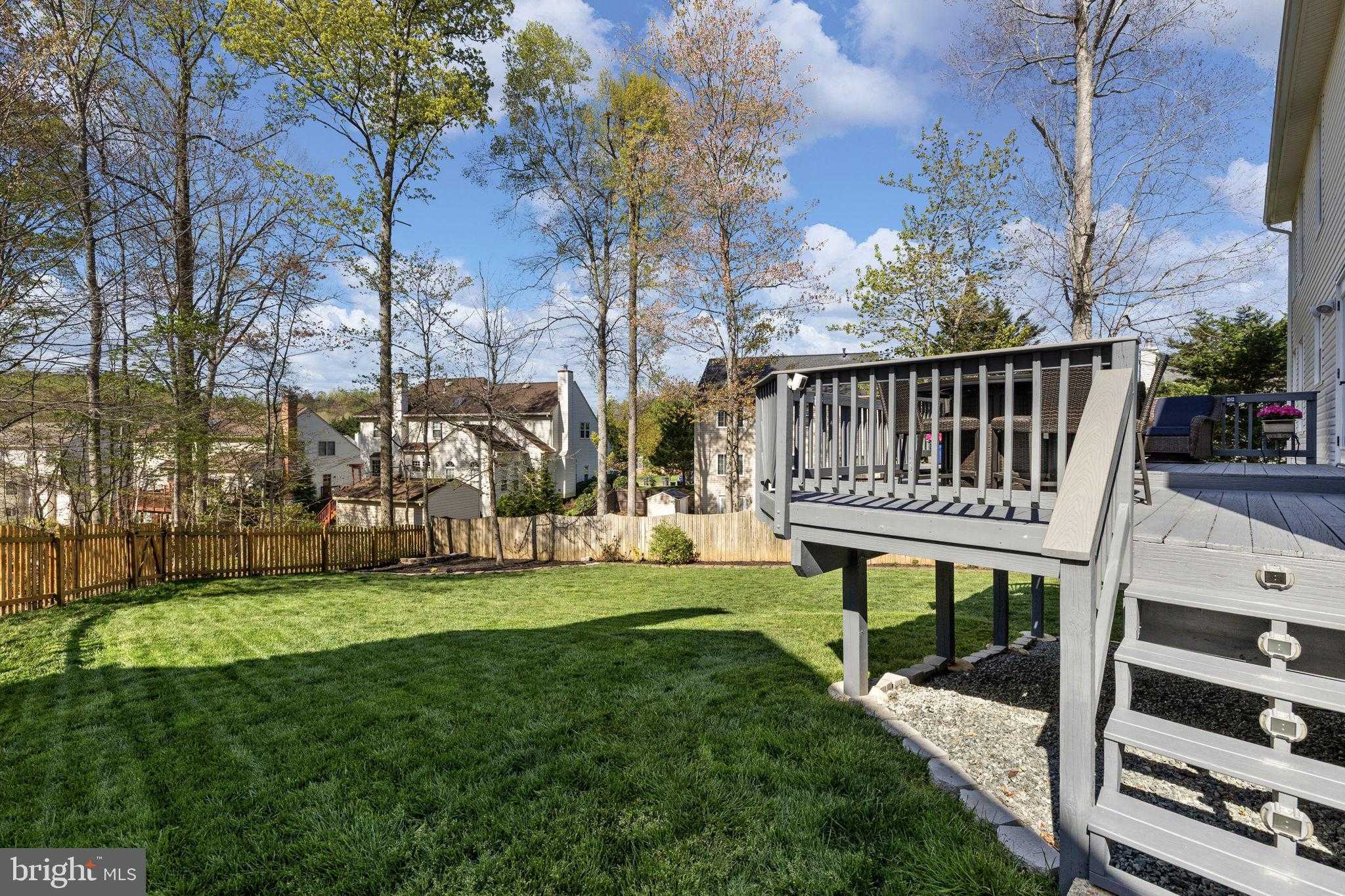 8 Queens Mill CT photo 9