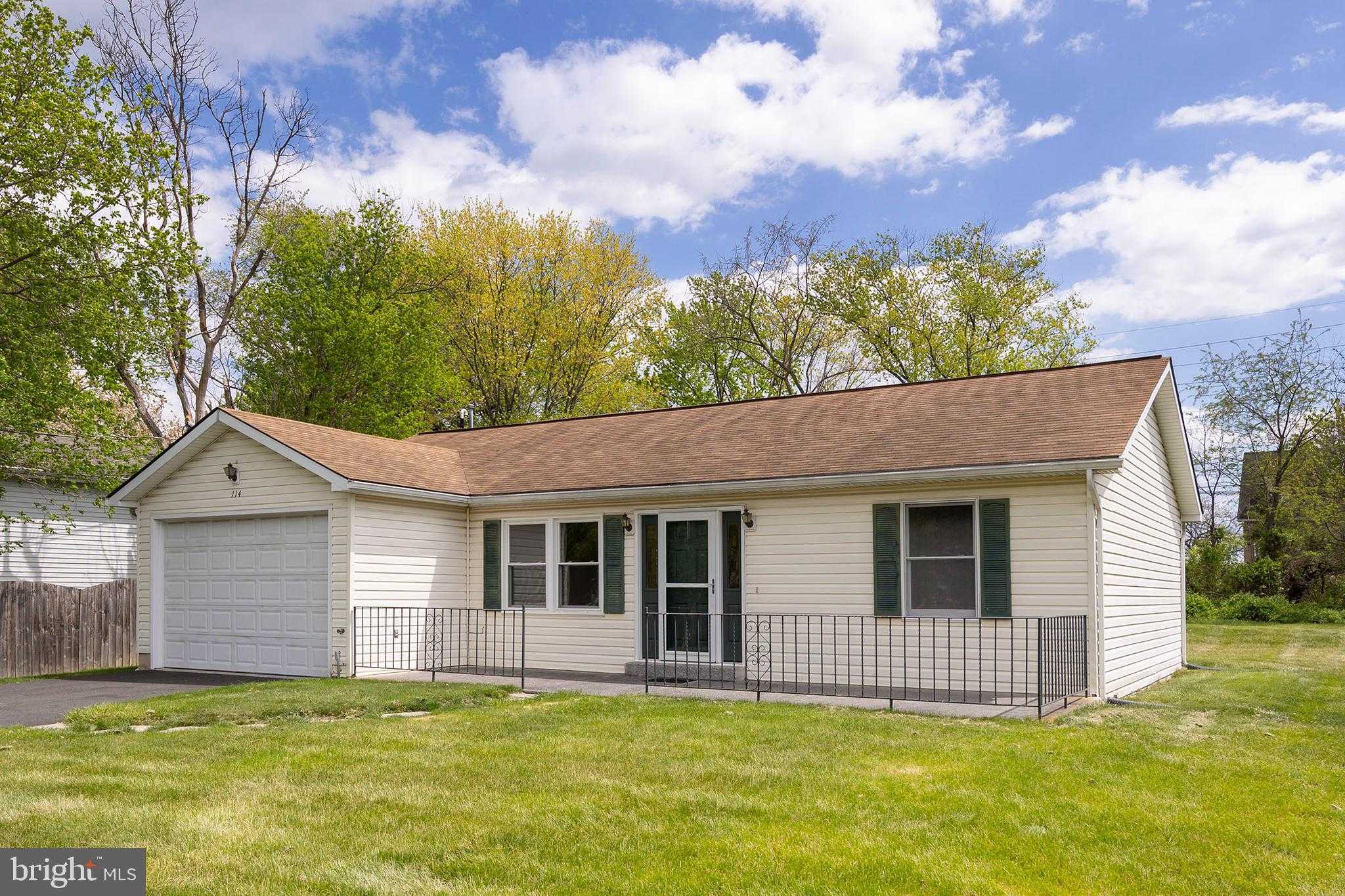 114 Pioneers Rd photo 2