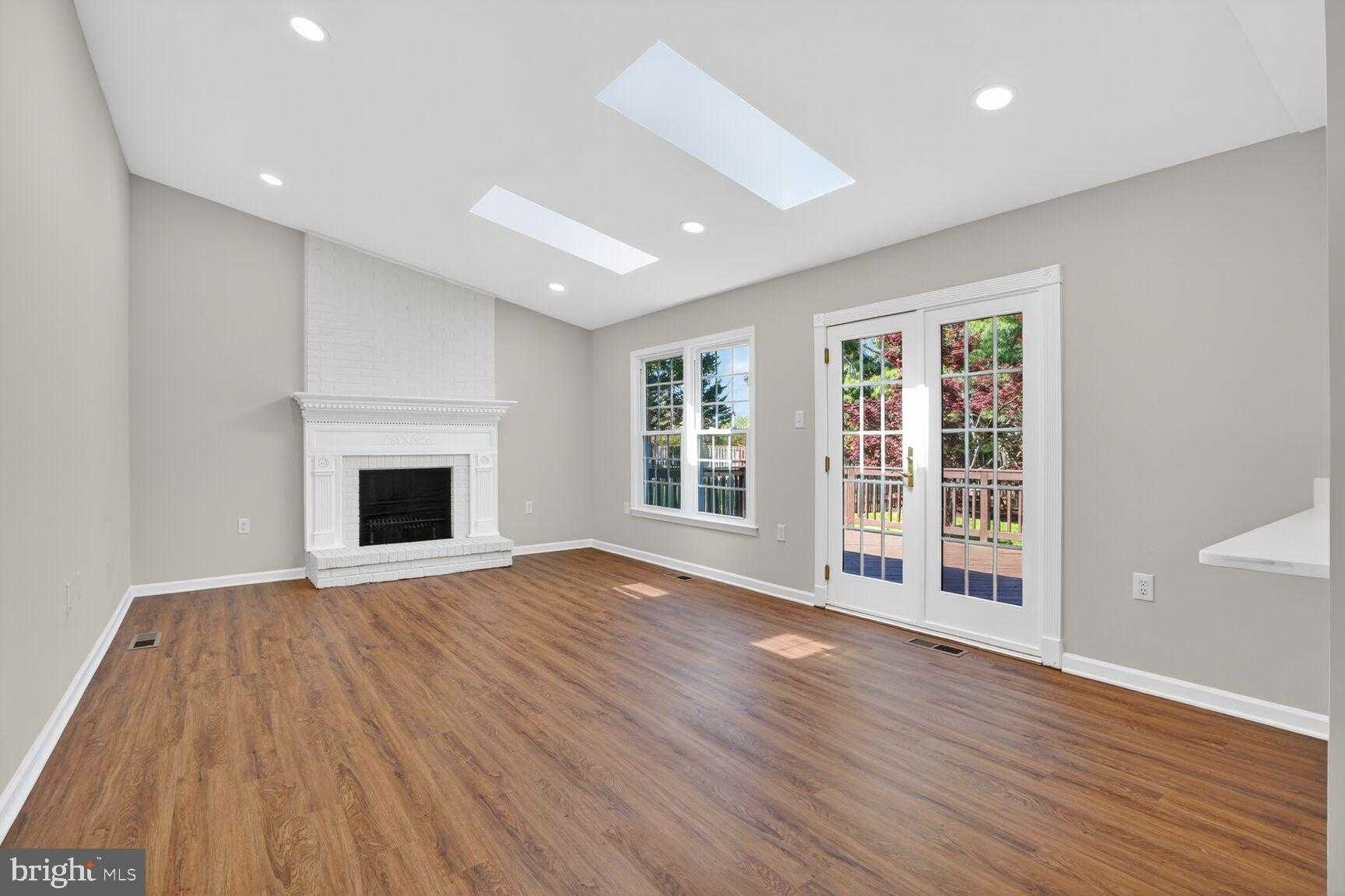 3110 Kinross Cir photo 8