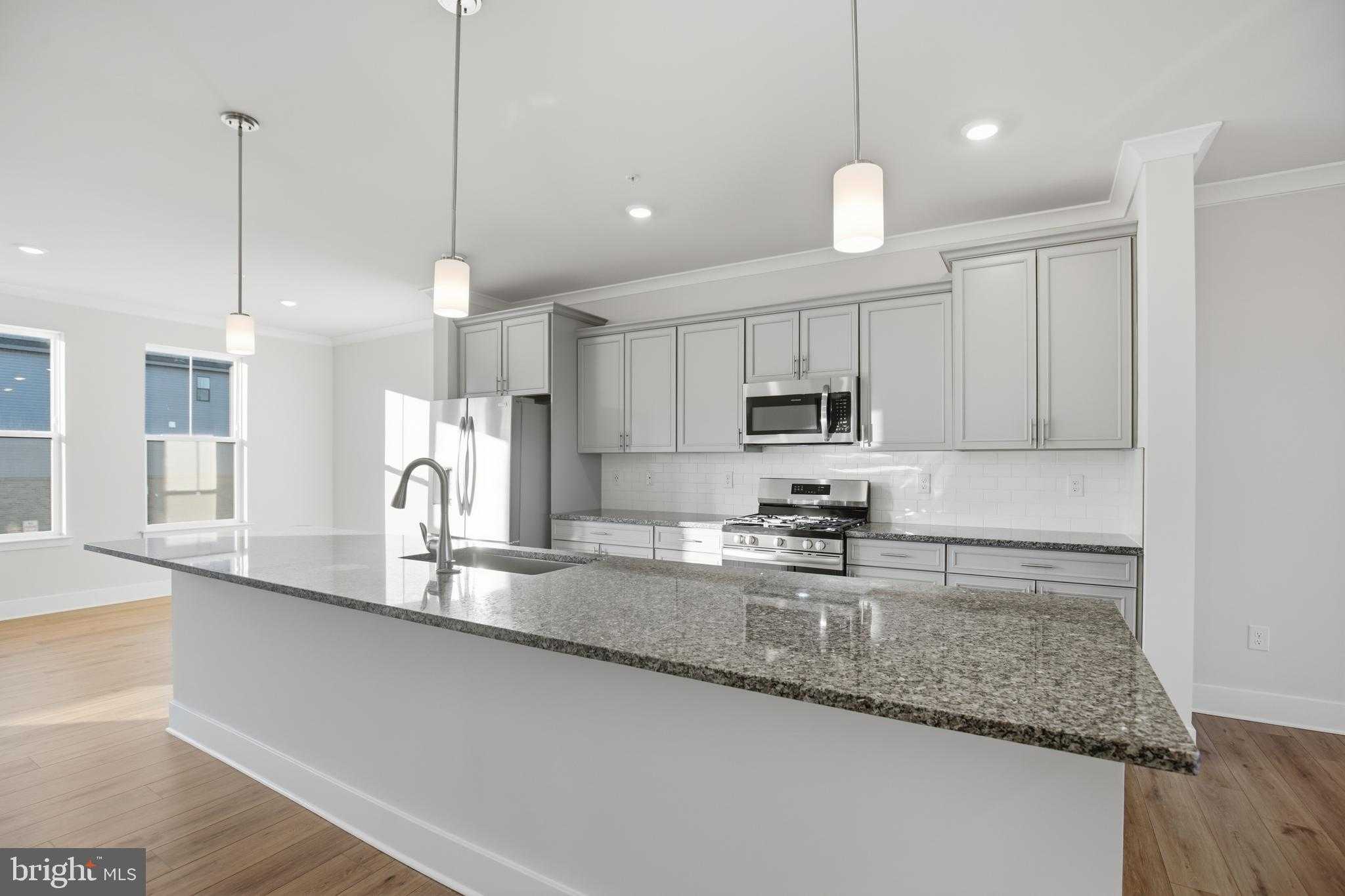 1358 Crested Wood Dr photo 6