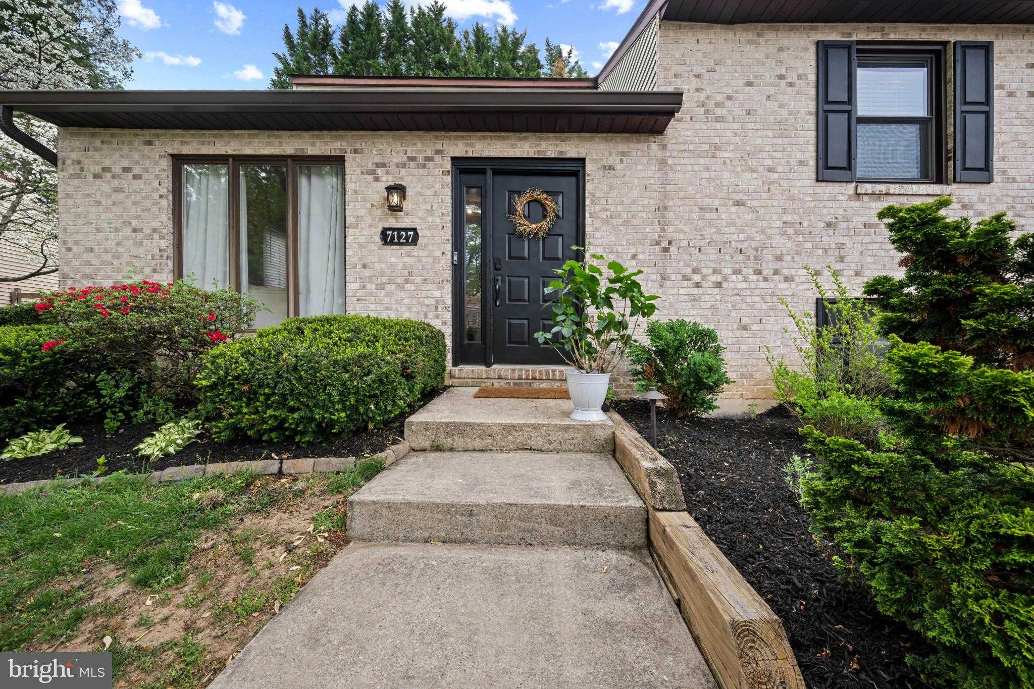 7127 Tulip CT photo 4