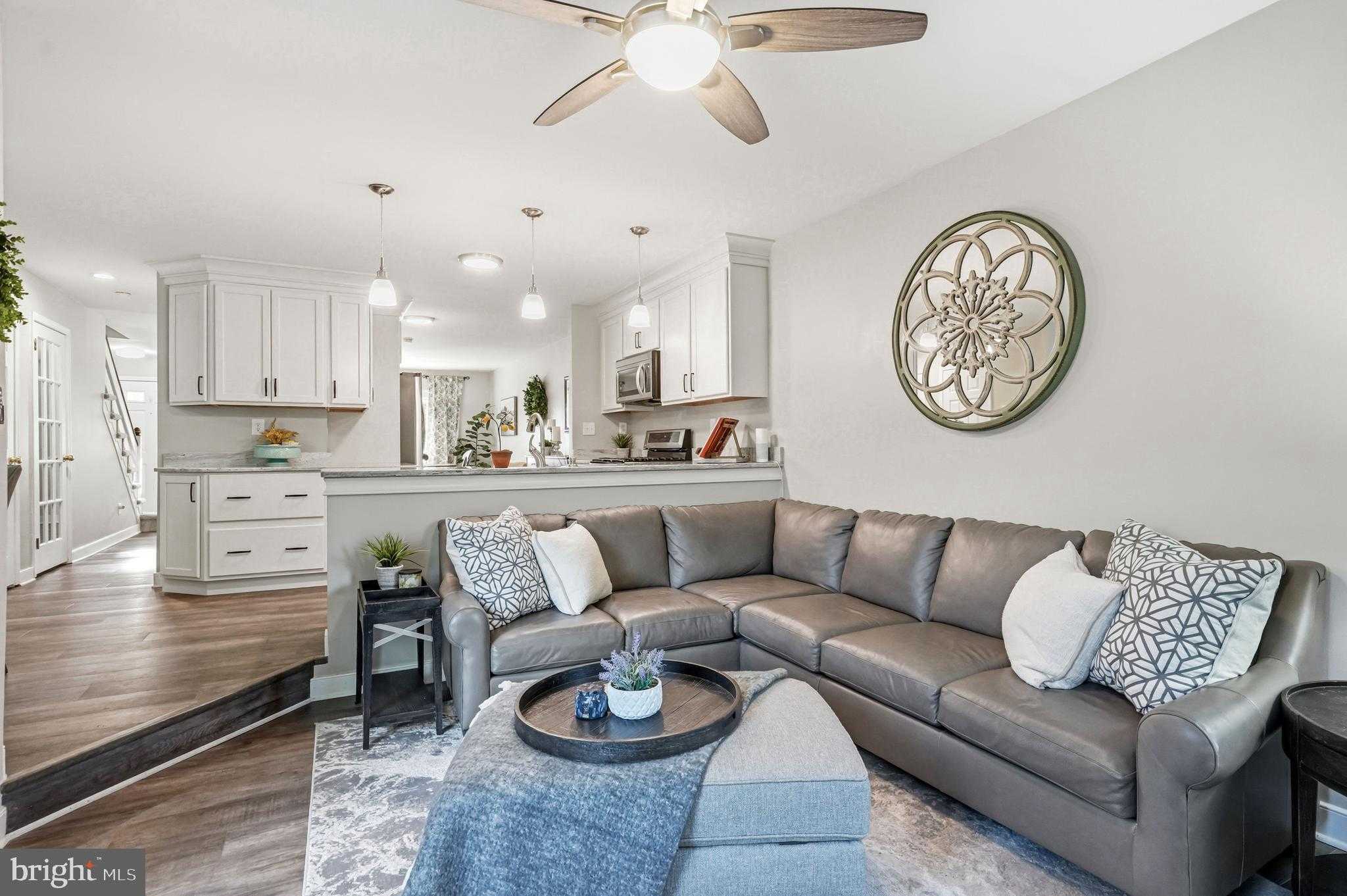 221 Cambridge Cir photo 23