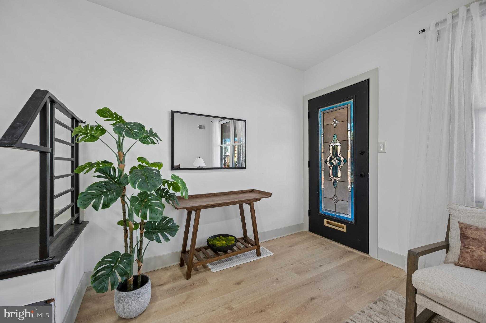 2625 E Venango St photo 9