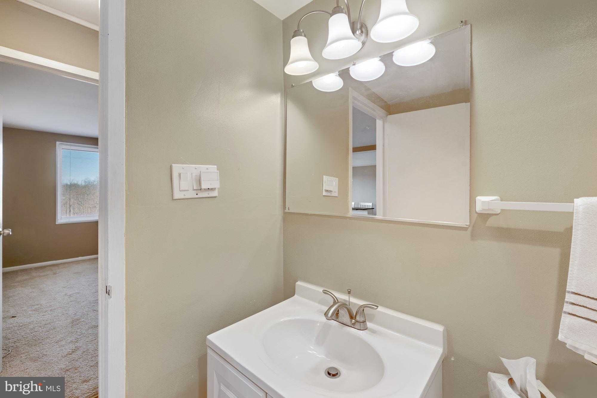 10201 Grosvenor Pl Apt 1206 photo 14