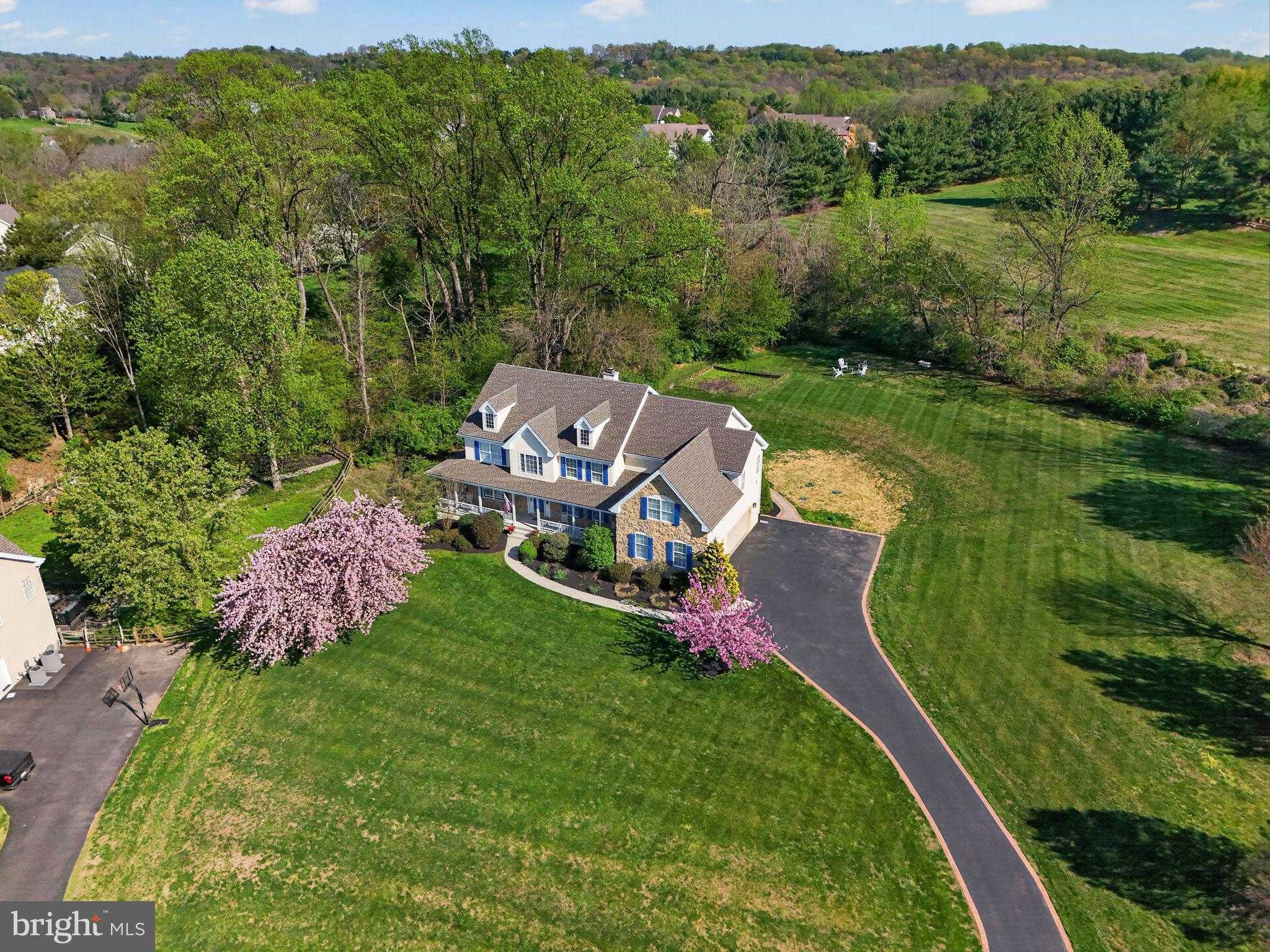 116 Waterfall Ln photo 55