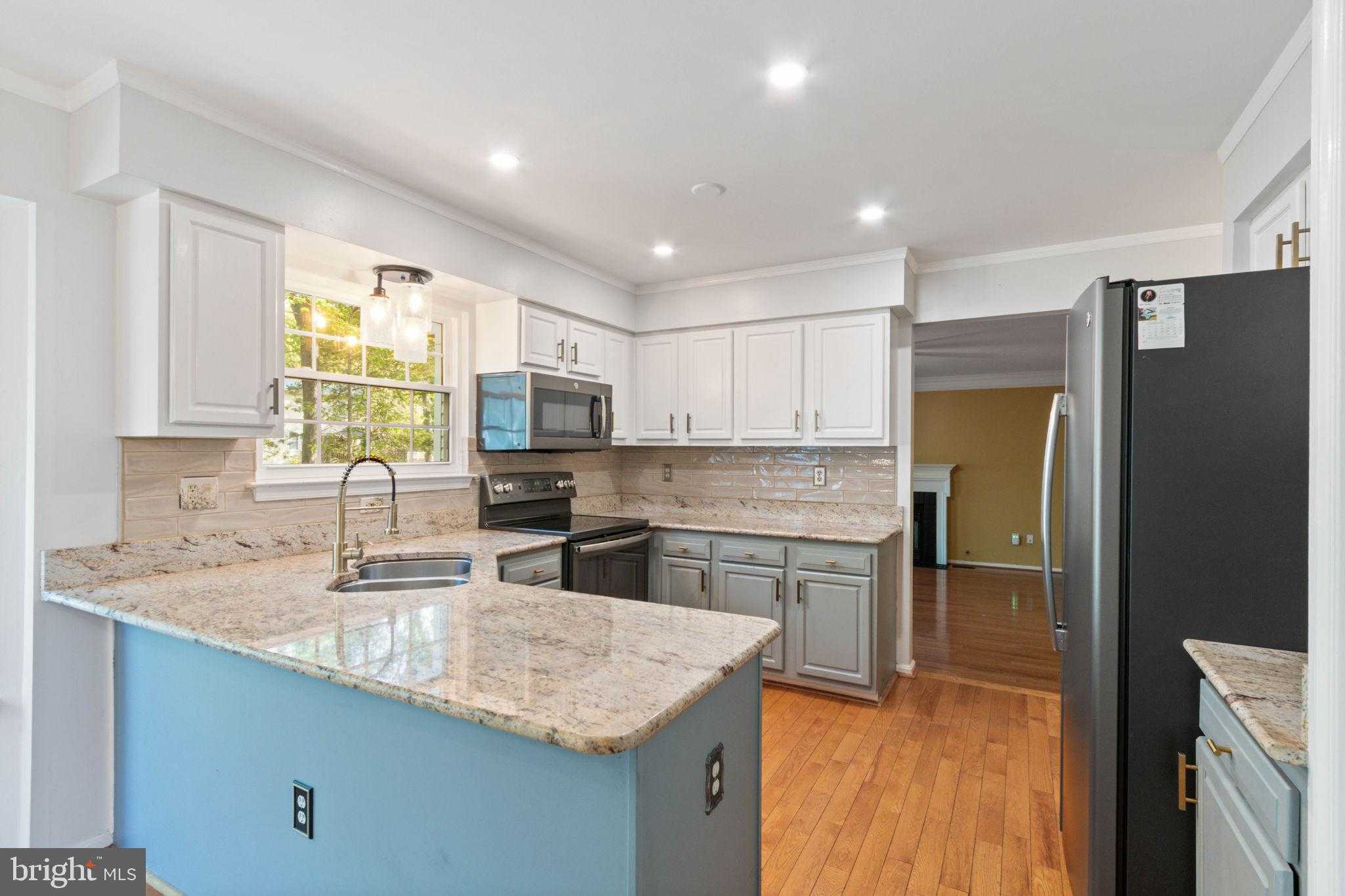 5904 Cambridge Dr photo 19