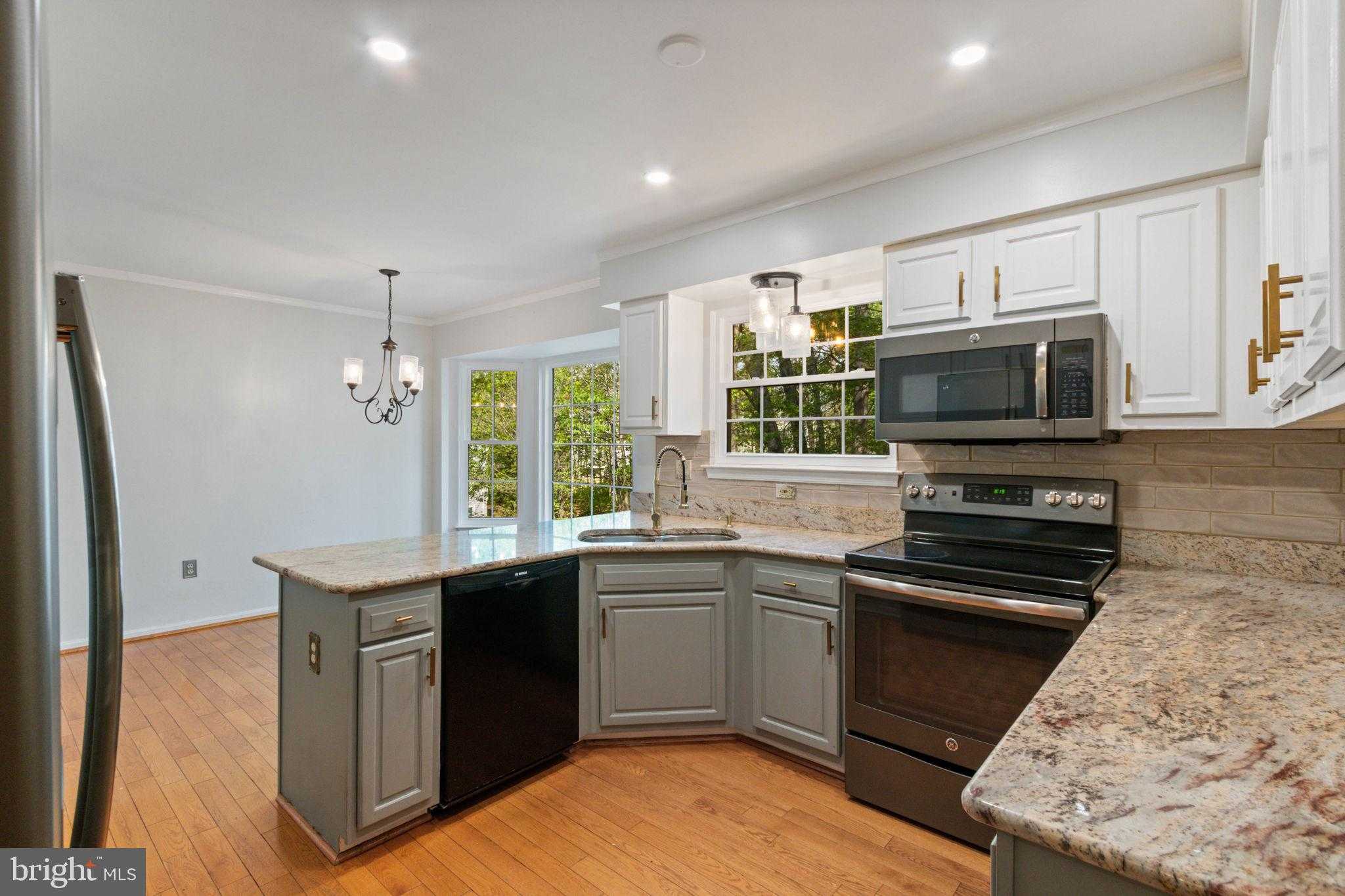 5904 Cambridge Dr photo 24