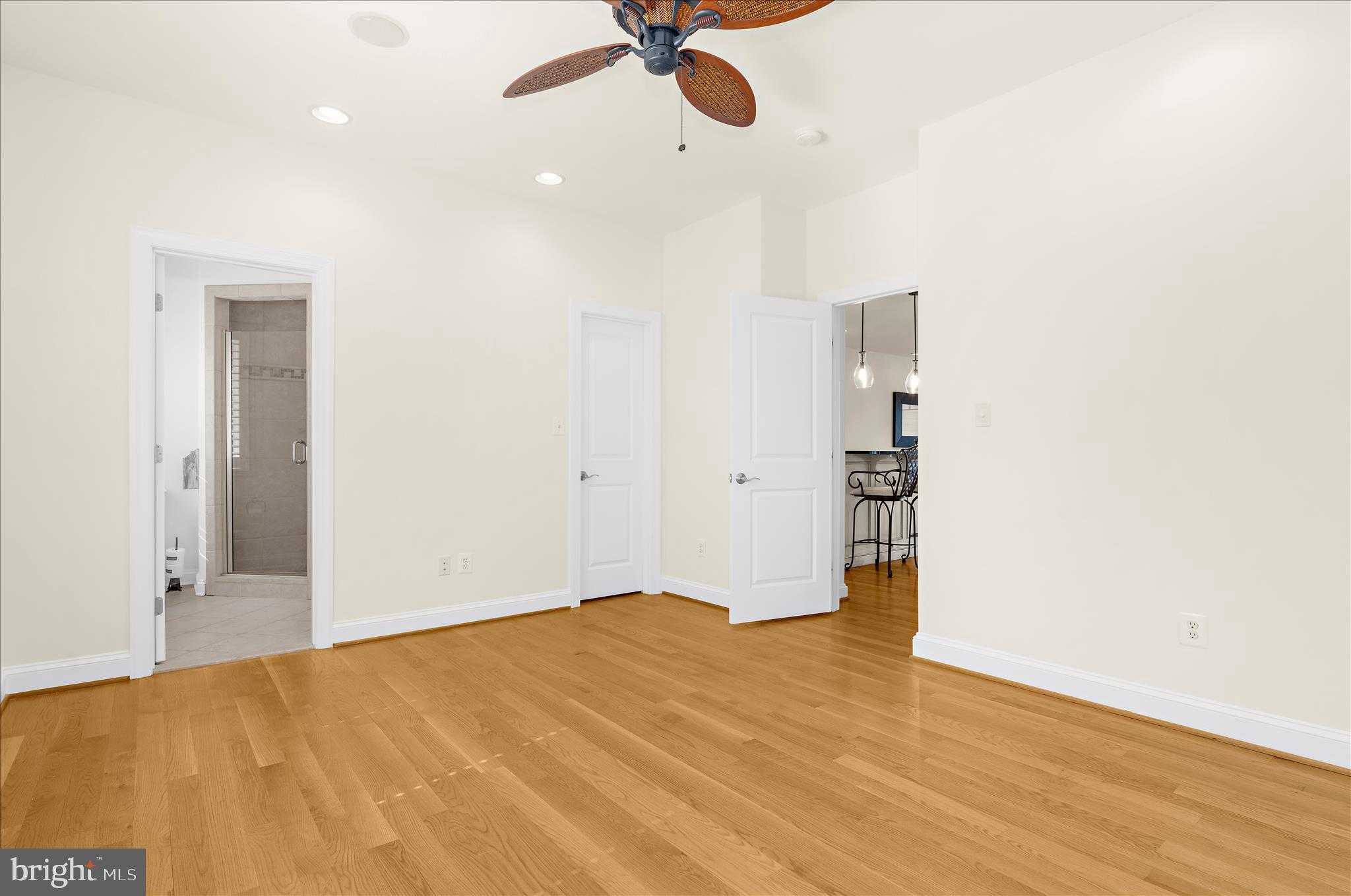 518 Narrows Pointe Dr photo 16