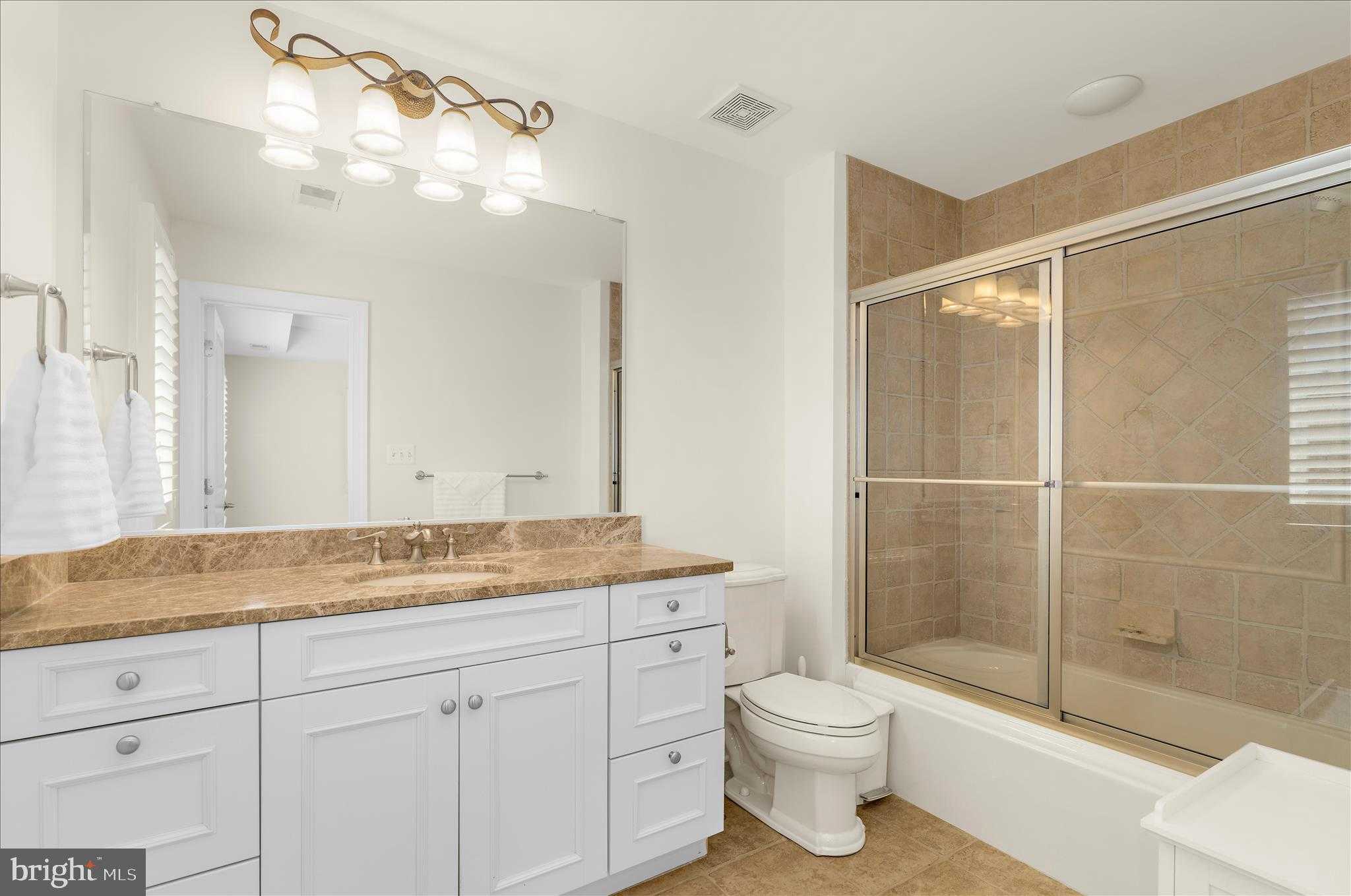 518 Narrows Pointe Dr photo 22