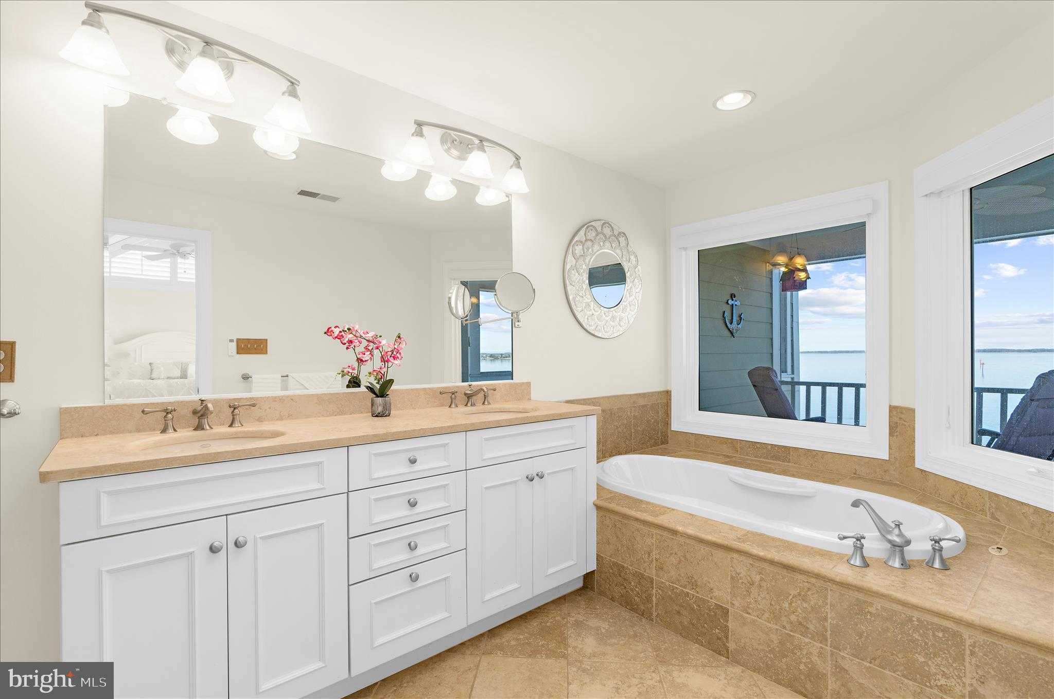 518 Narrows Pointe Dr photo 24