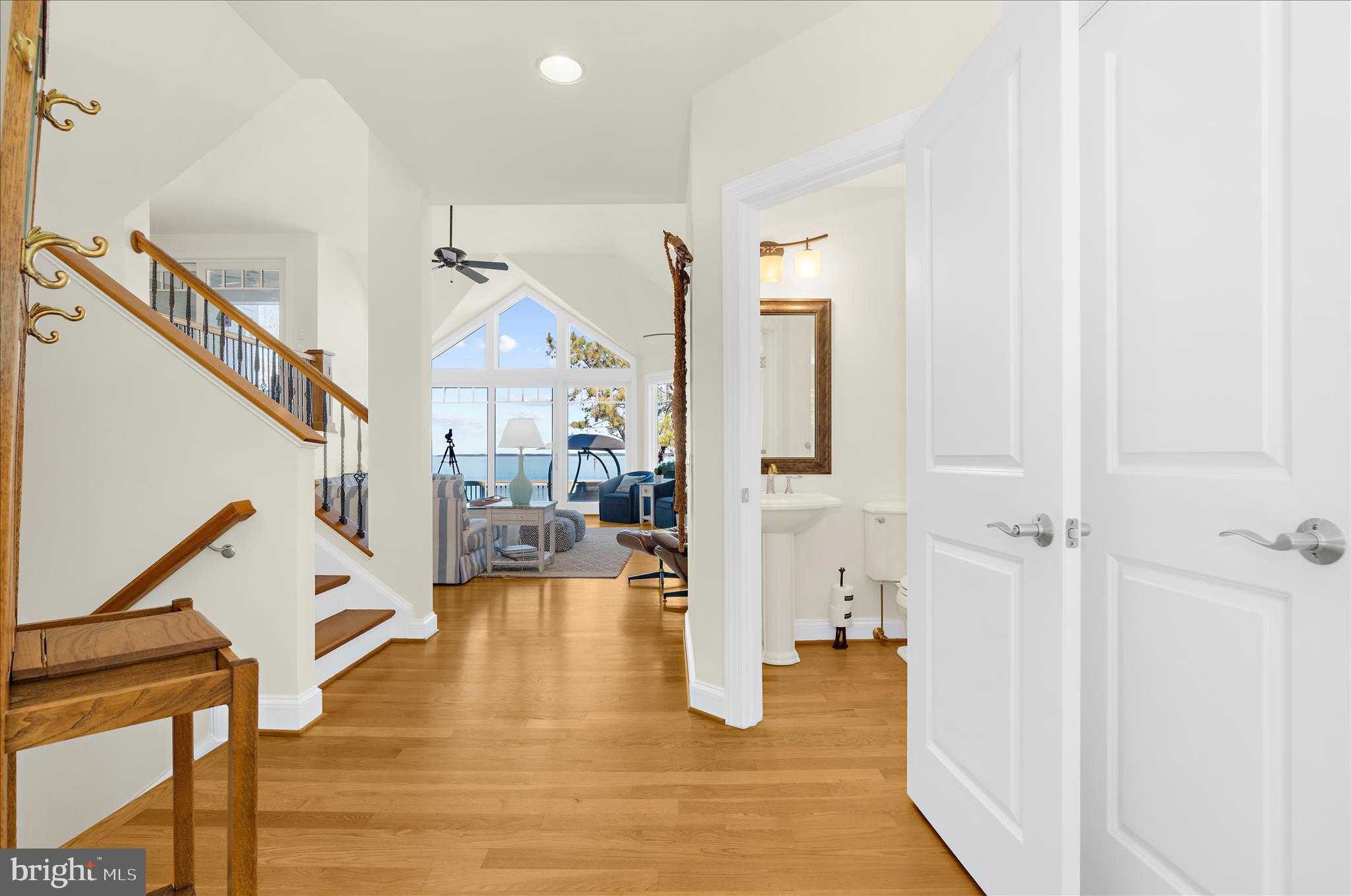 518 Narrows Pointe Dr photo 5