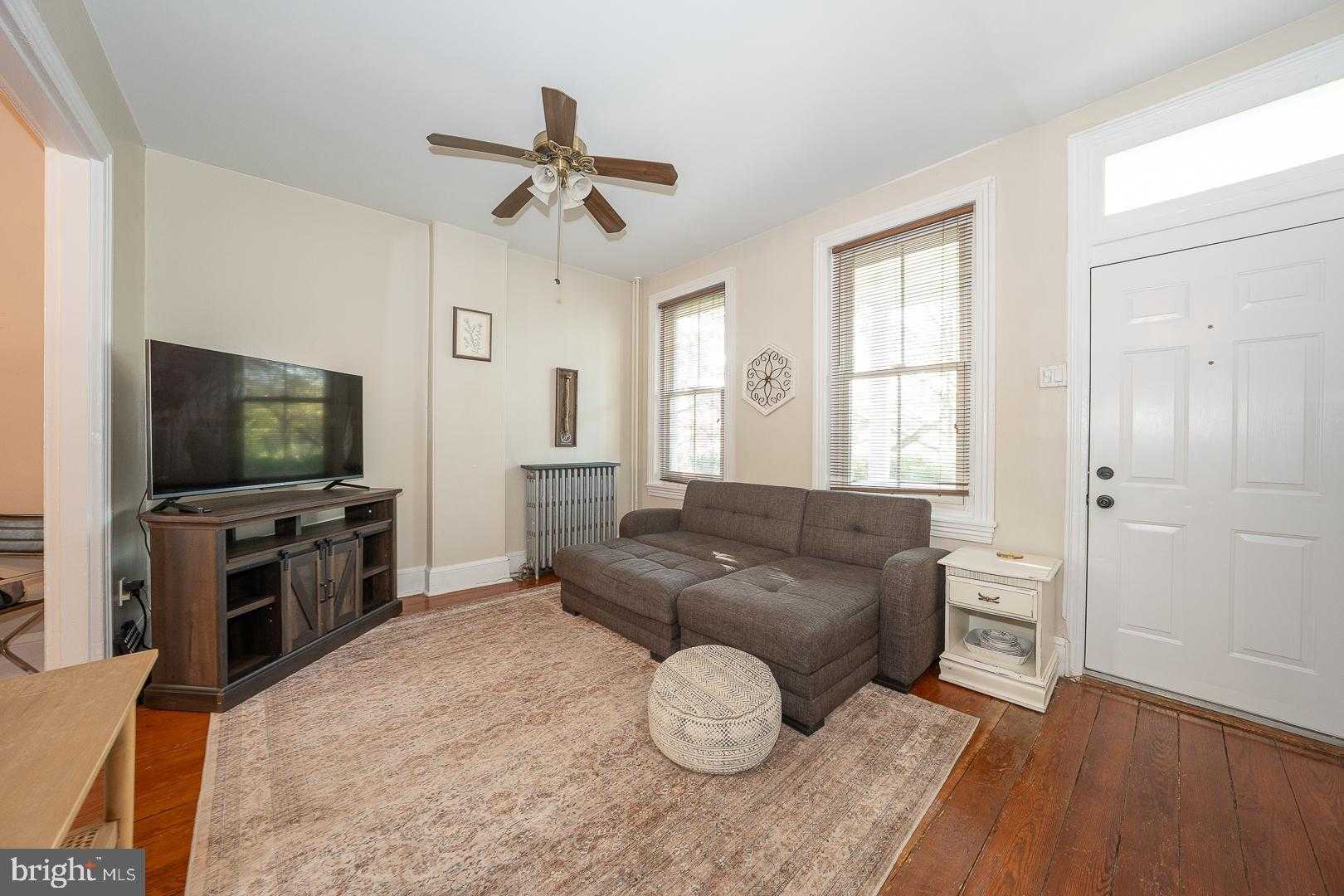 447 W Gay St photo 6