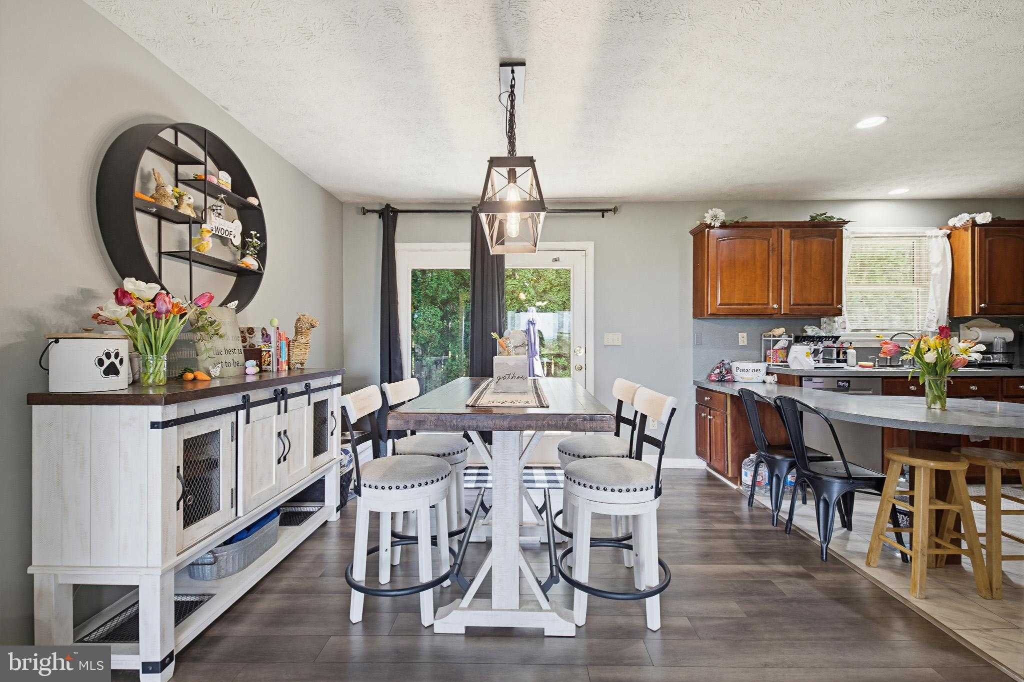 770 N 32nd St photo 10