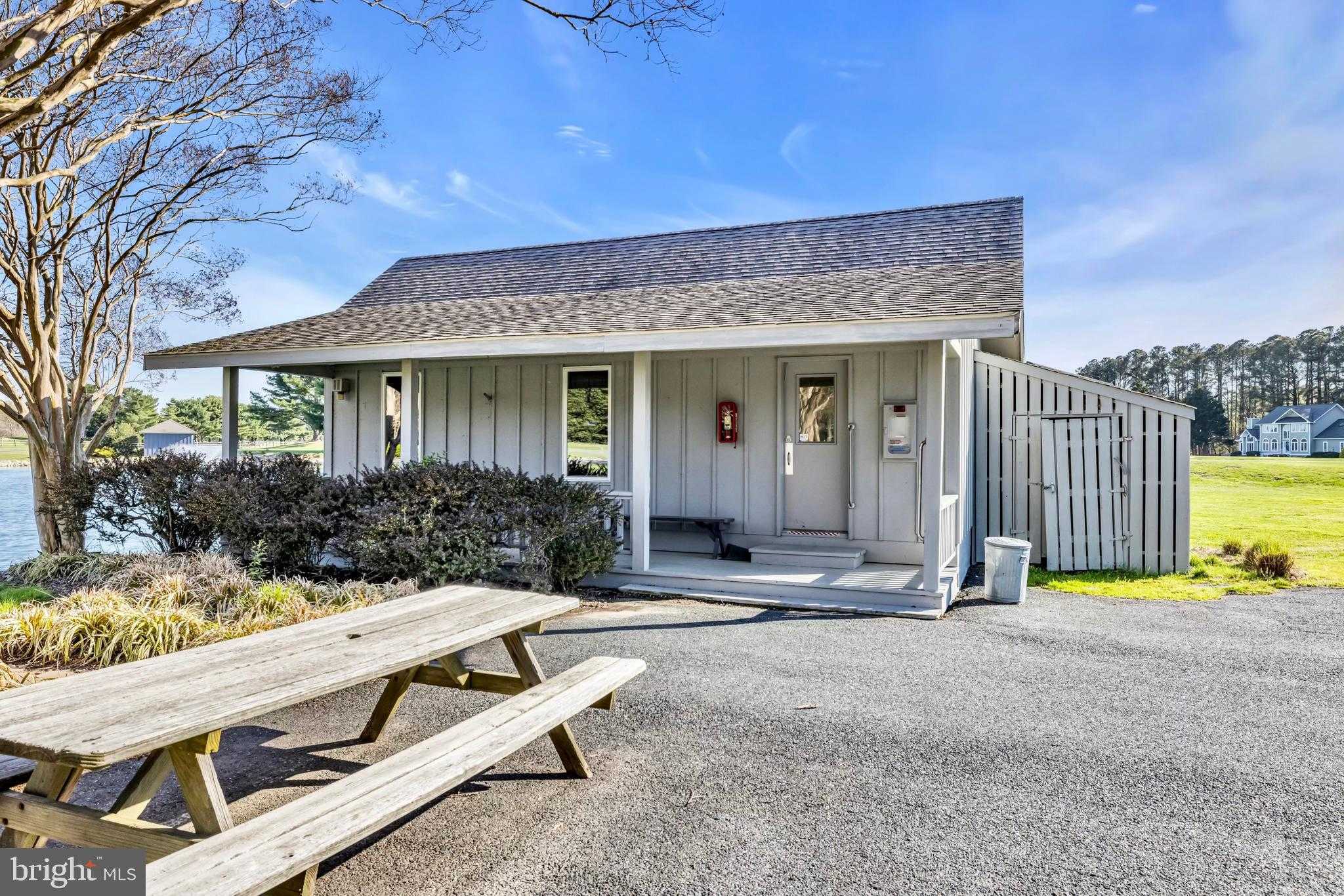 301 Penny Dr photo 102