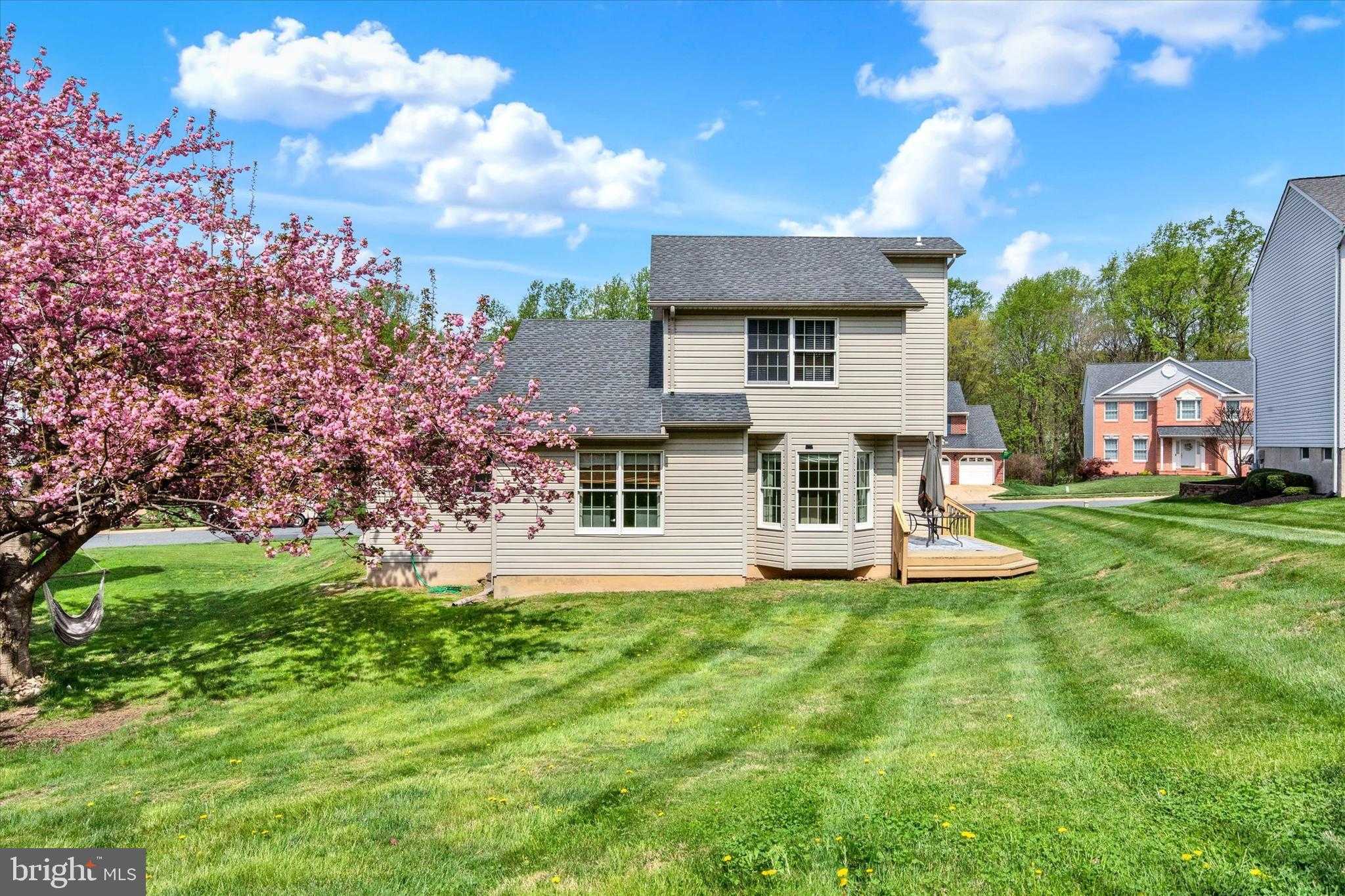 915 Delray Dr photo 27