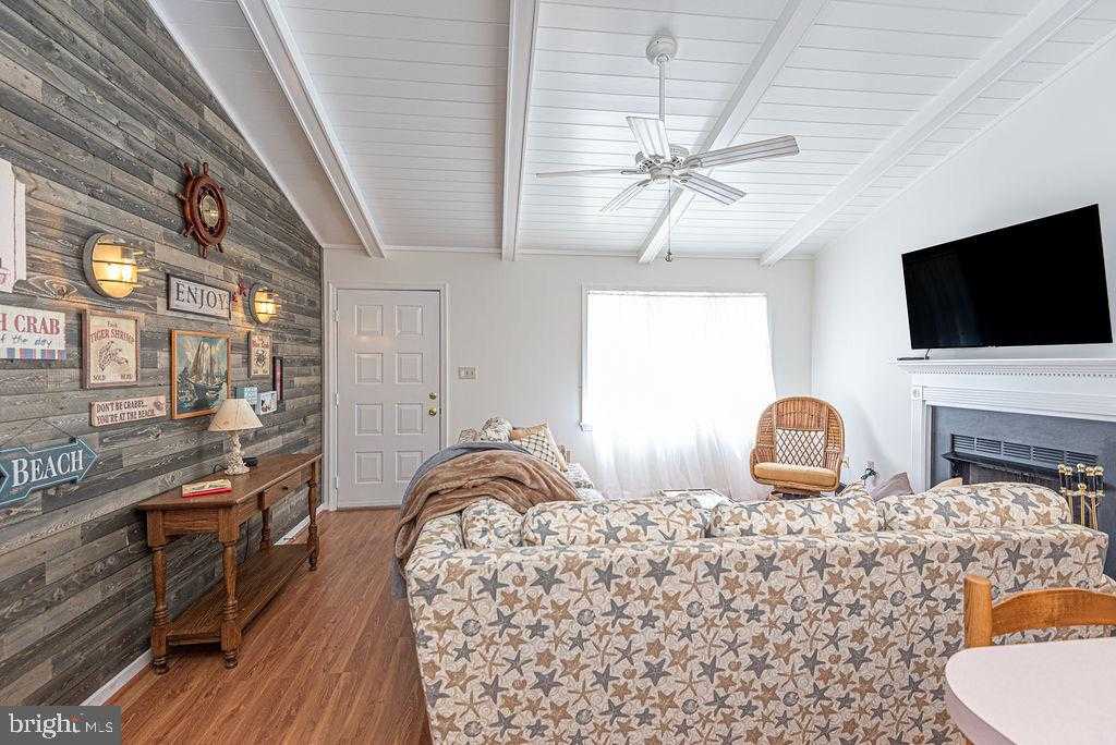 5 Liberty St photo 4