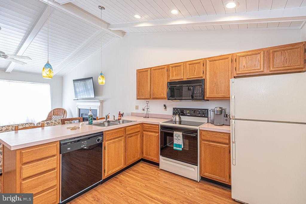 5 Liberty St photo 8