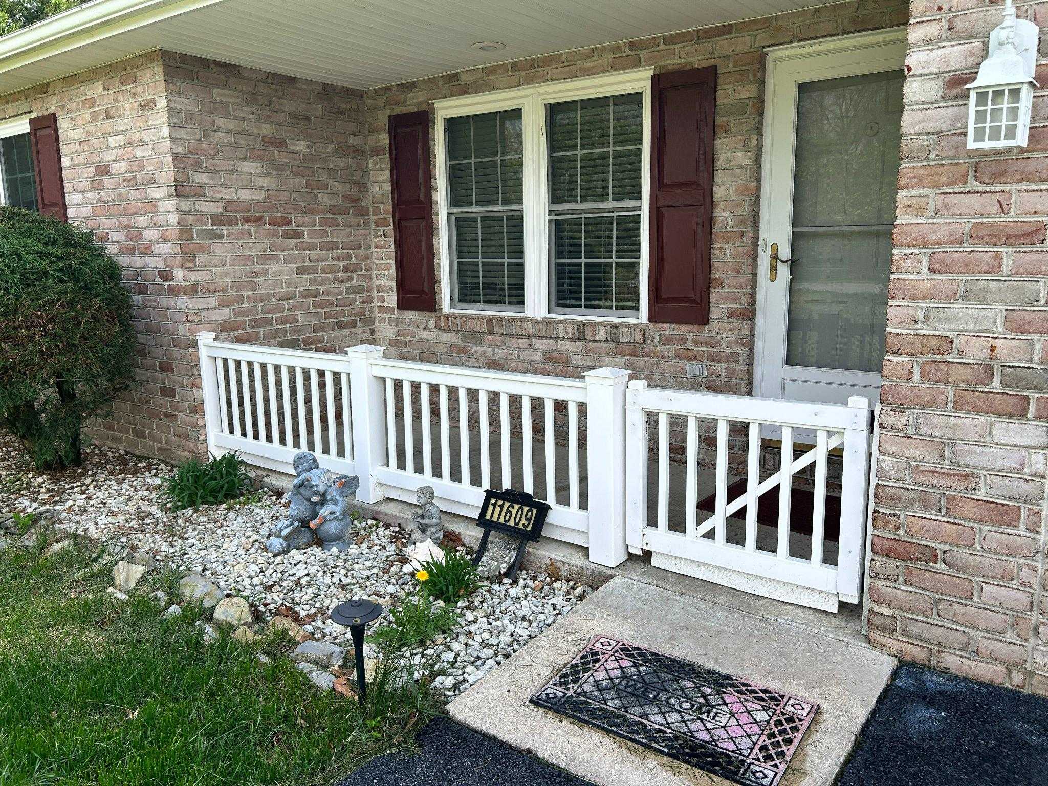 11609 Meadowlark Ave photo 11