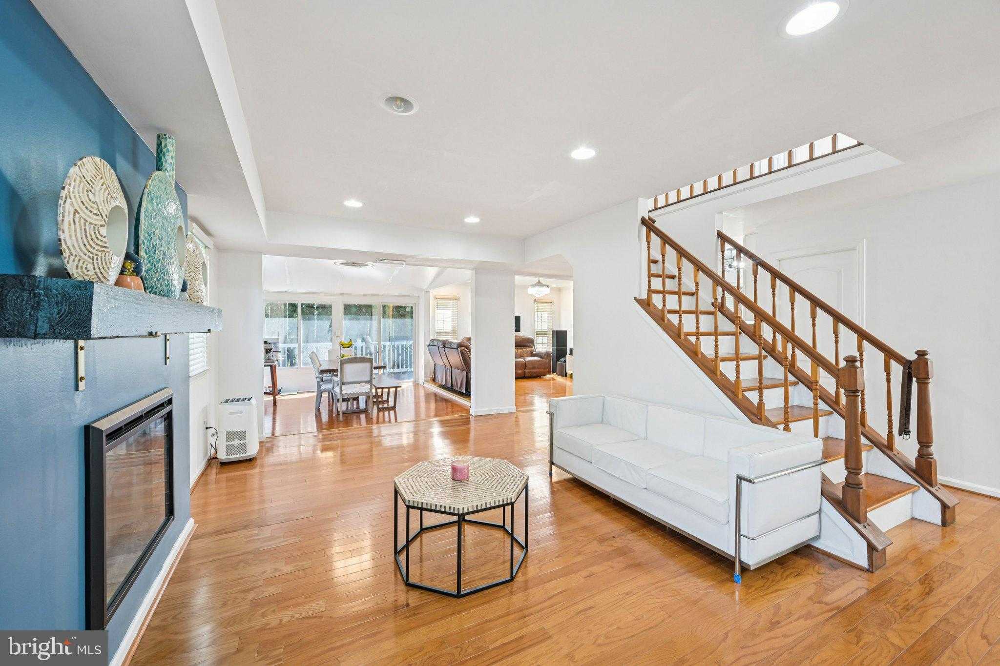 1603 Wolfe Ln photo 6