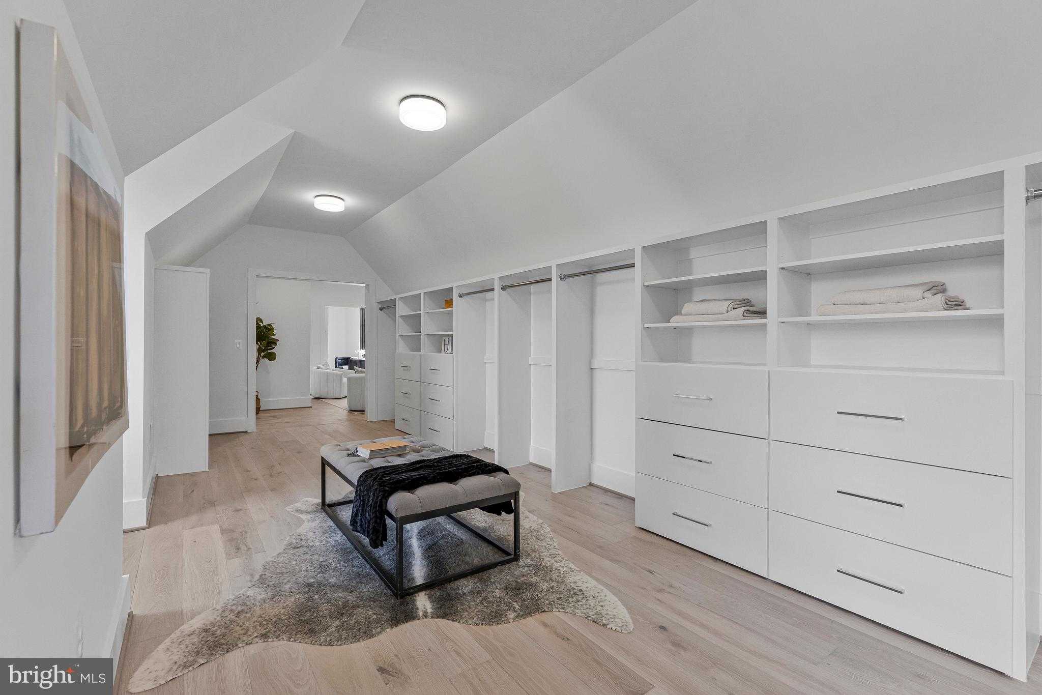 1109 Ingleside Ave photo 53