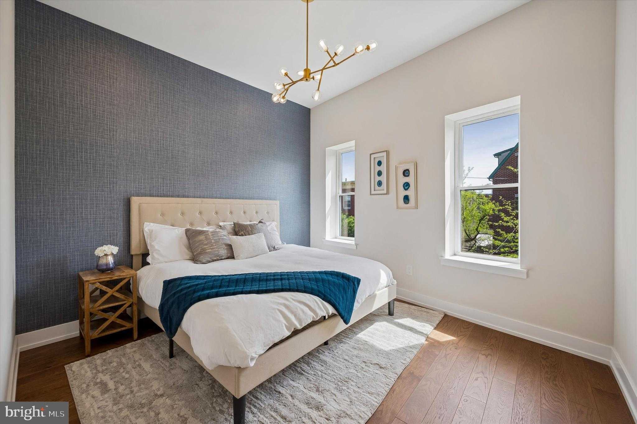 527 Christian St photo 15