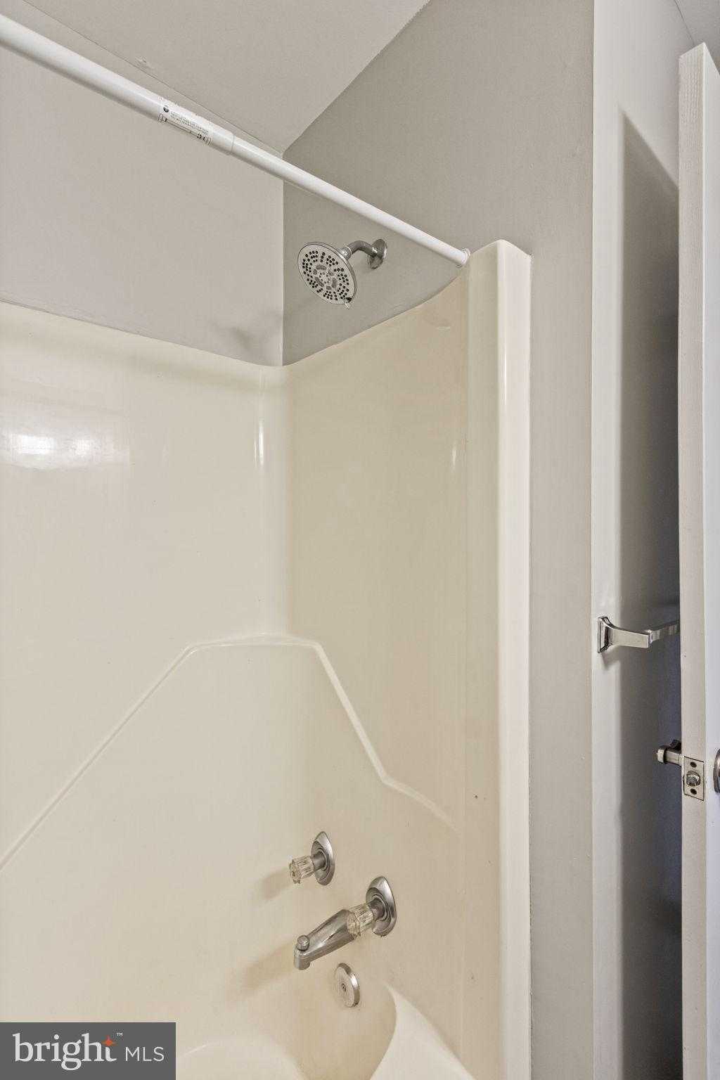 127 Oaklawn Rd photo 33