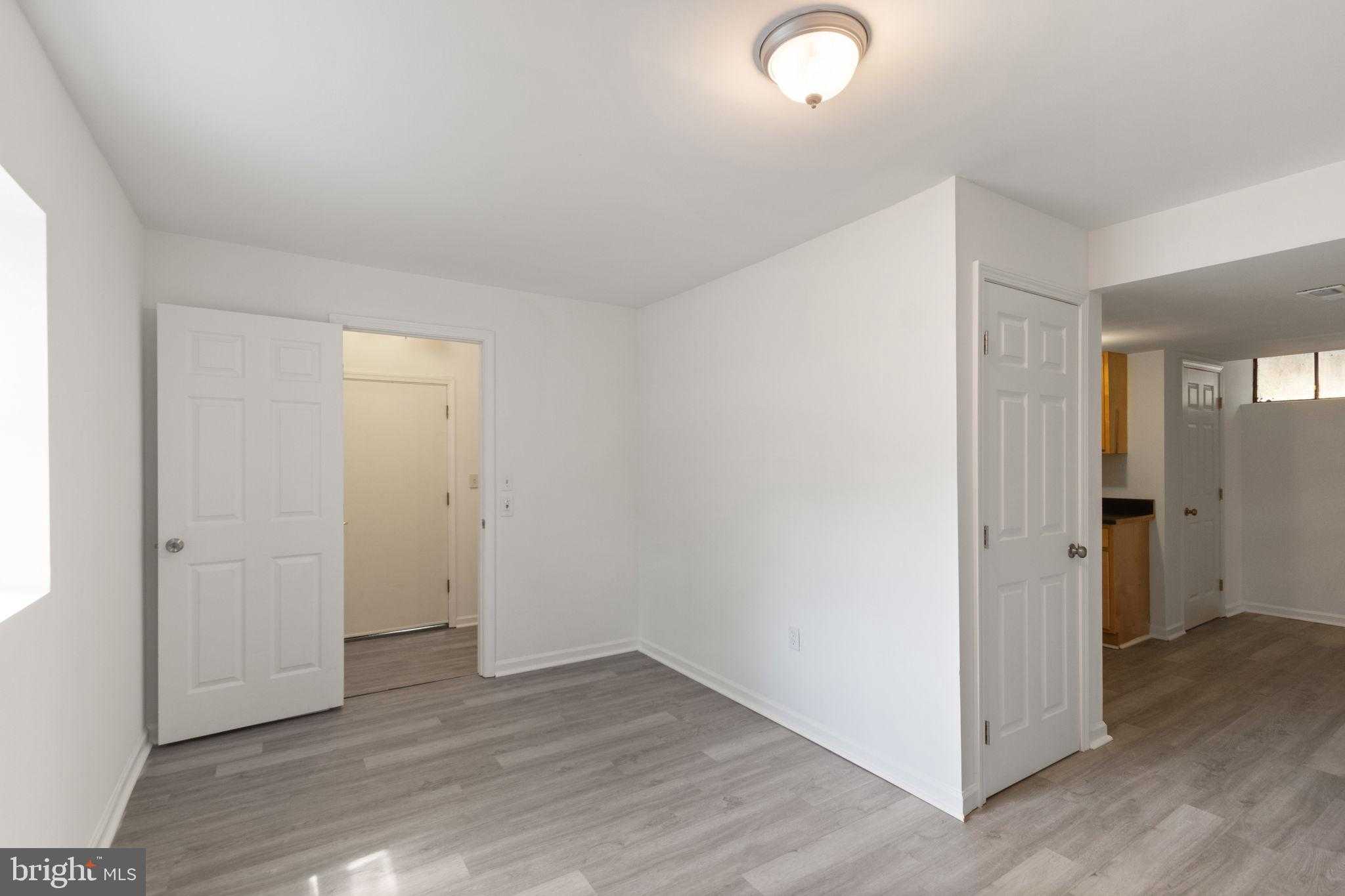 127 Oaklawn Rd photo 35