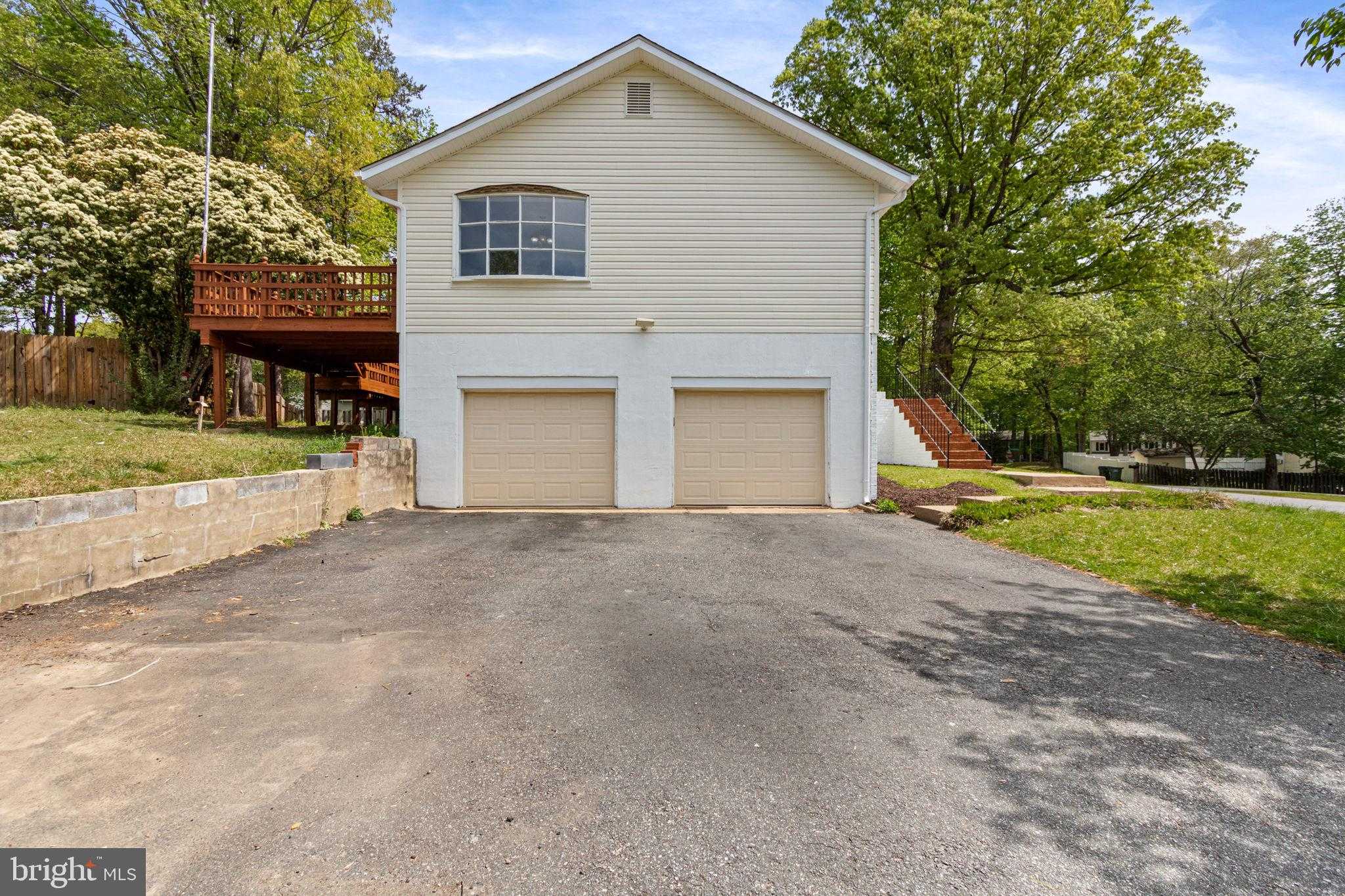 127 Oaklawn Rd photo 4