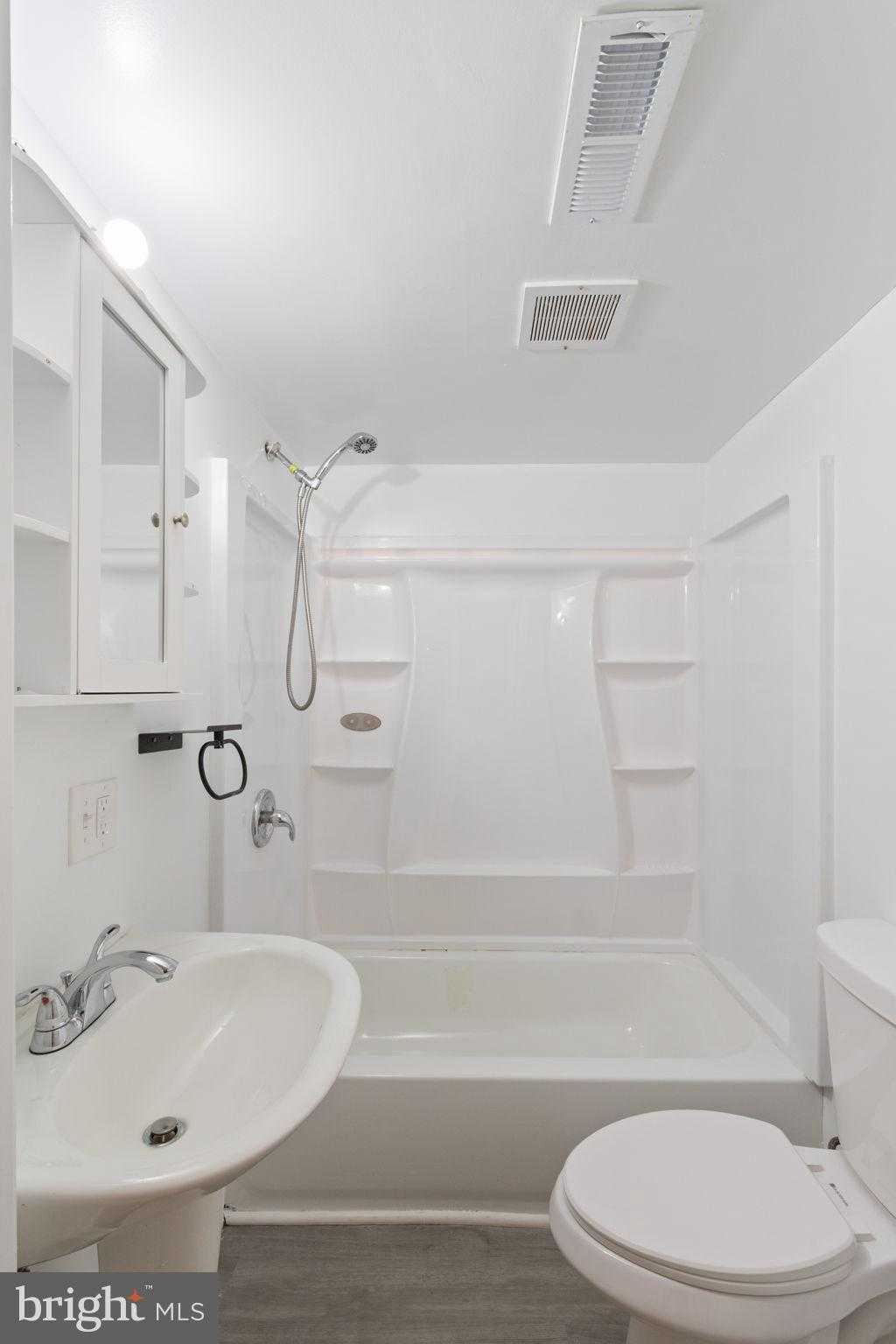 127 Oaklawn Rd photo 41