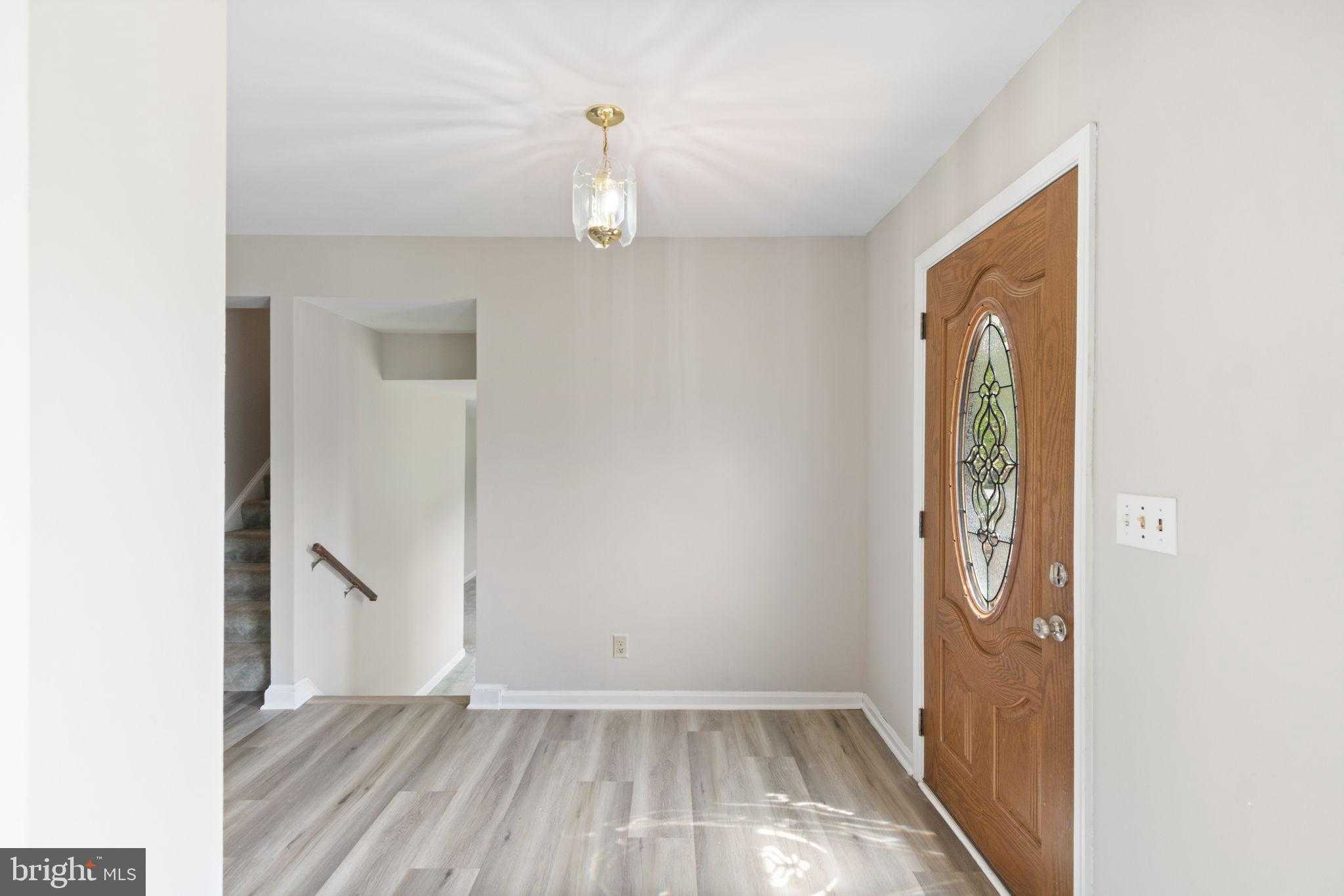 127 Oaklawn Rd photo 6