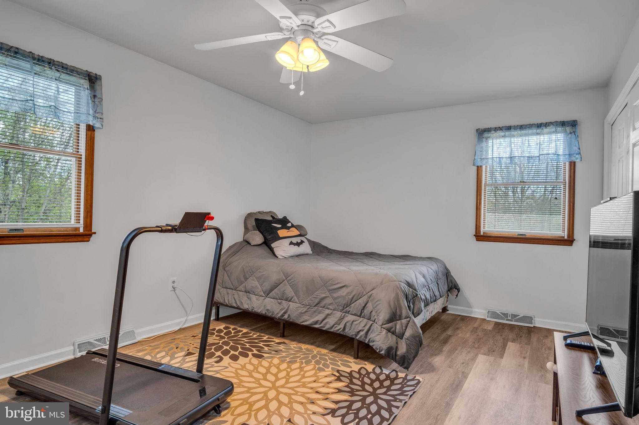 336 Indian Creek Dr photo 19