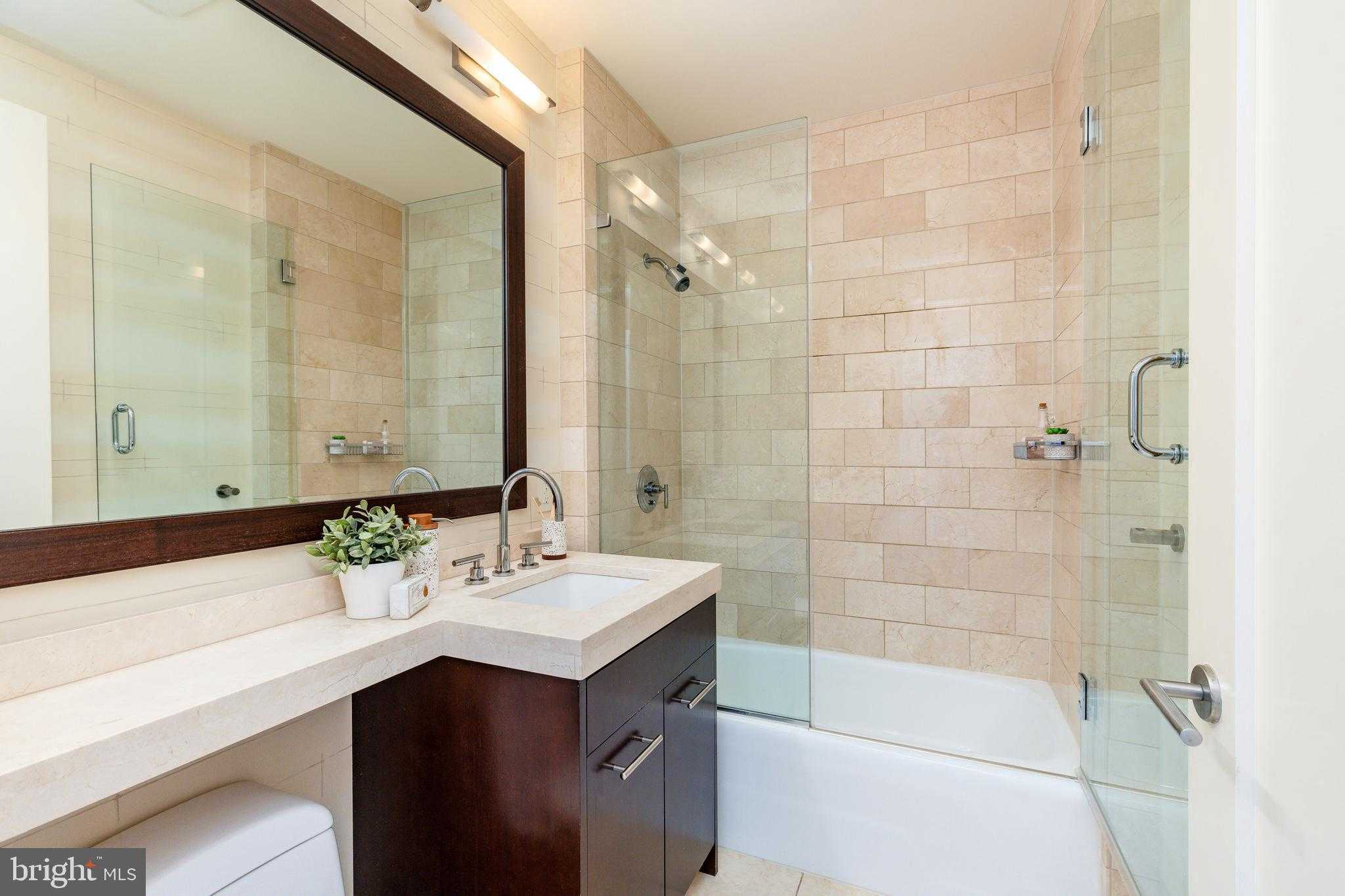 1414 S Penn Sq photo 32