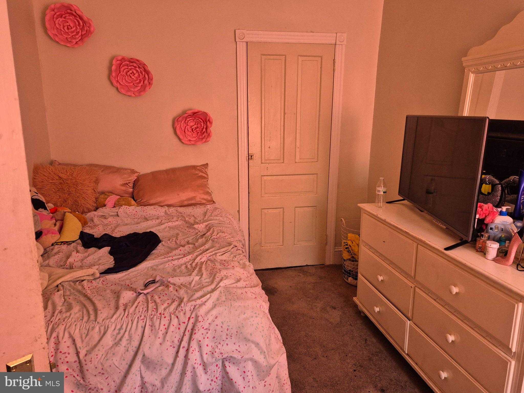 6016 W Thompson St photo 8