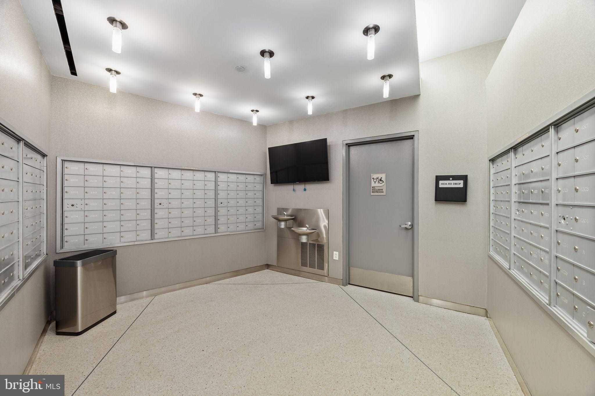 2101 Market St Unit 2001 photo 38