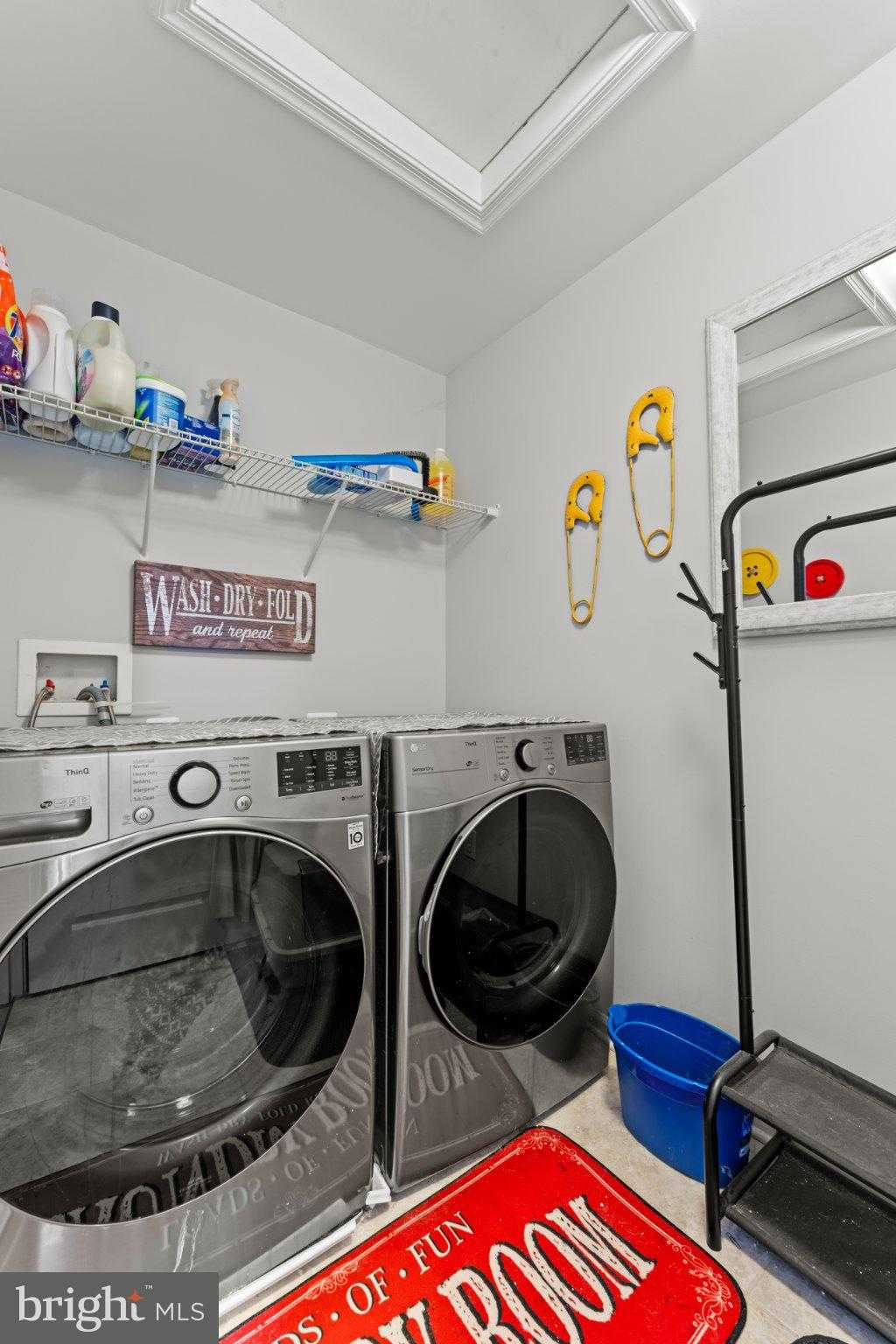 8802 Bancroft Dr photo 13