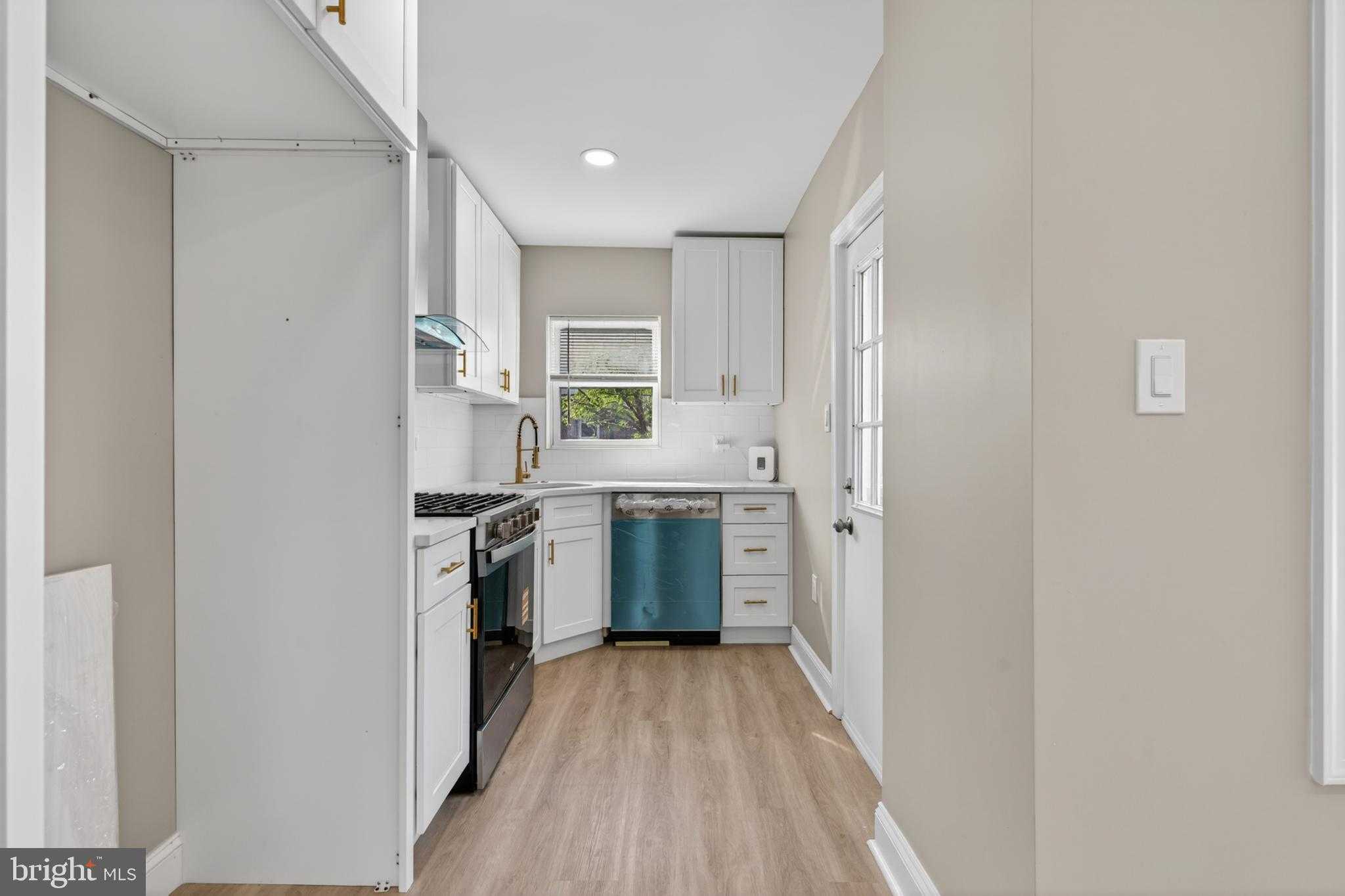 6549 Edmund St photo 14