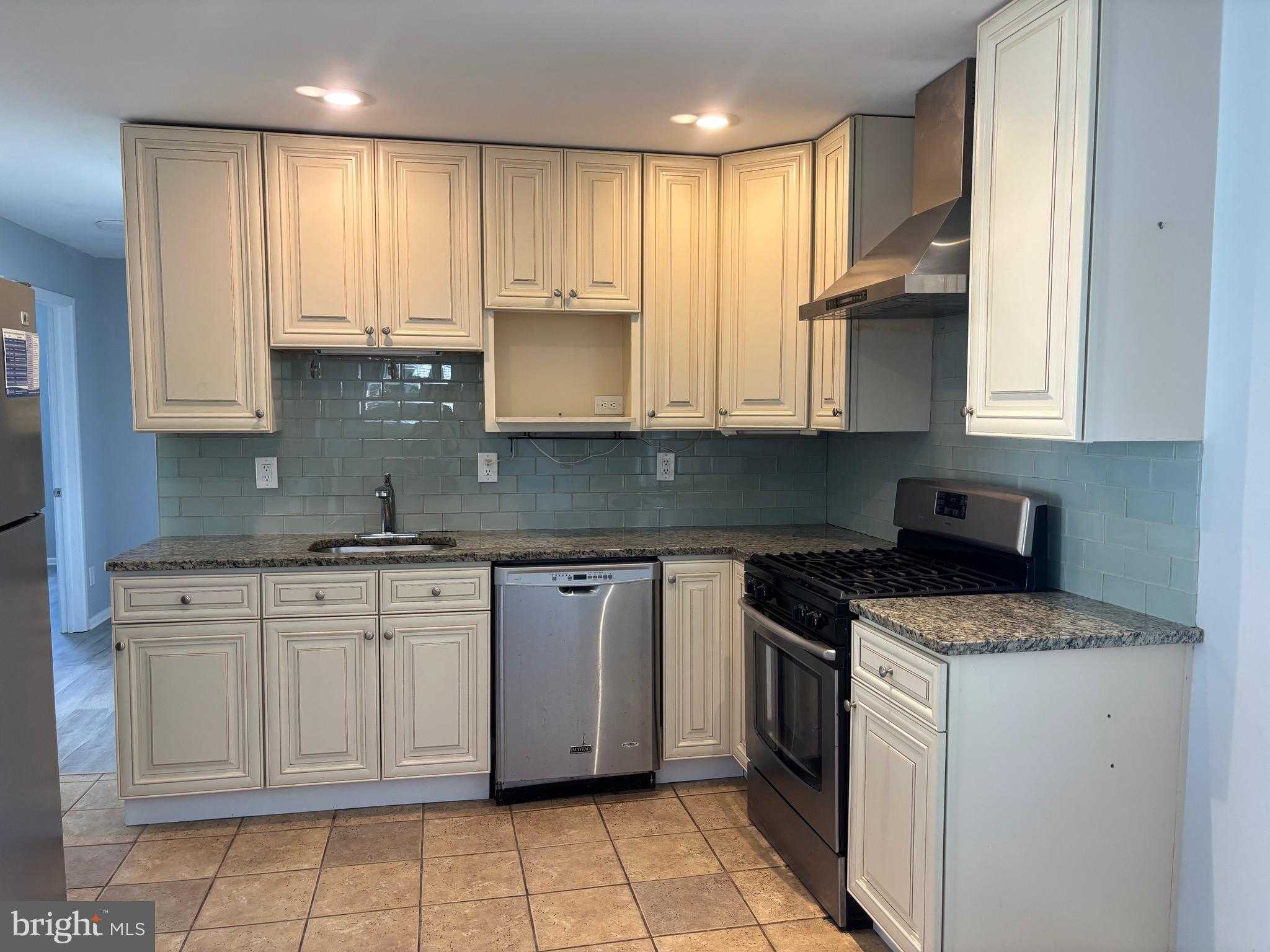 1702 Mcauliffe Dr photo 10