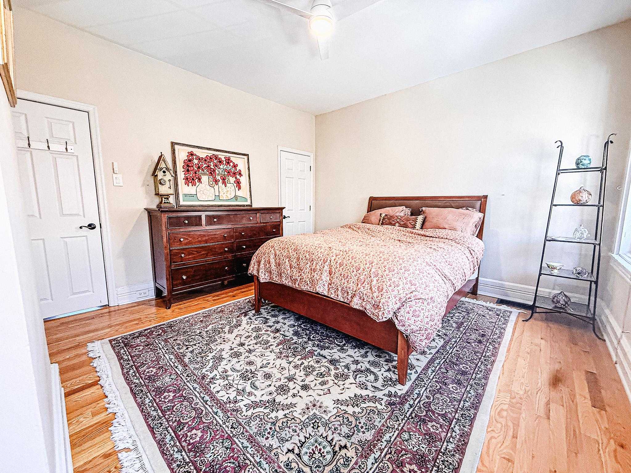 813 N Newkirk St photo 19