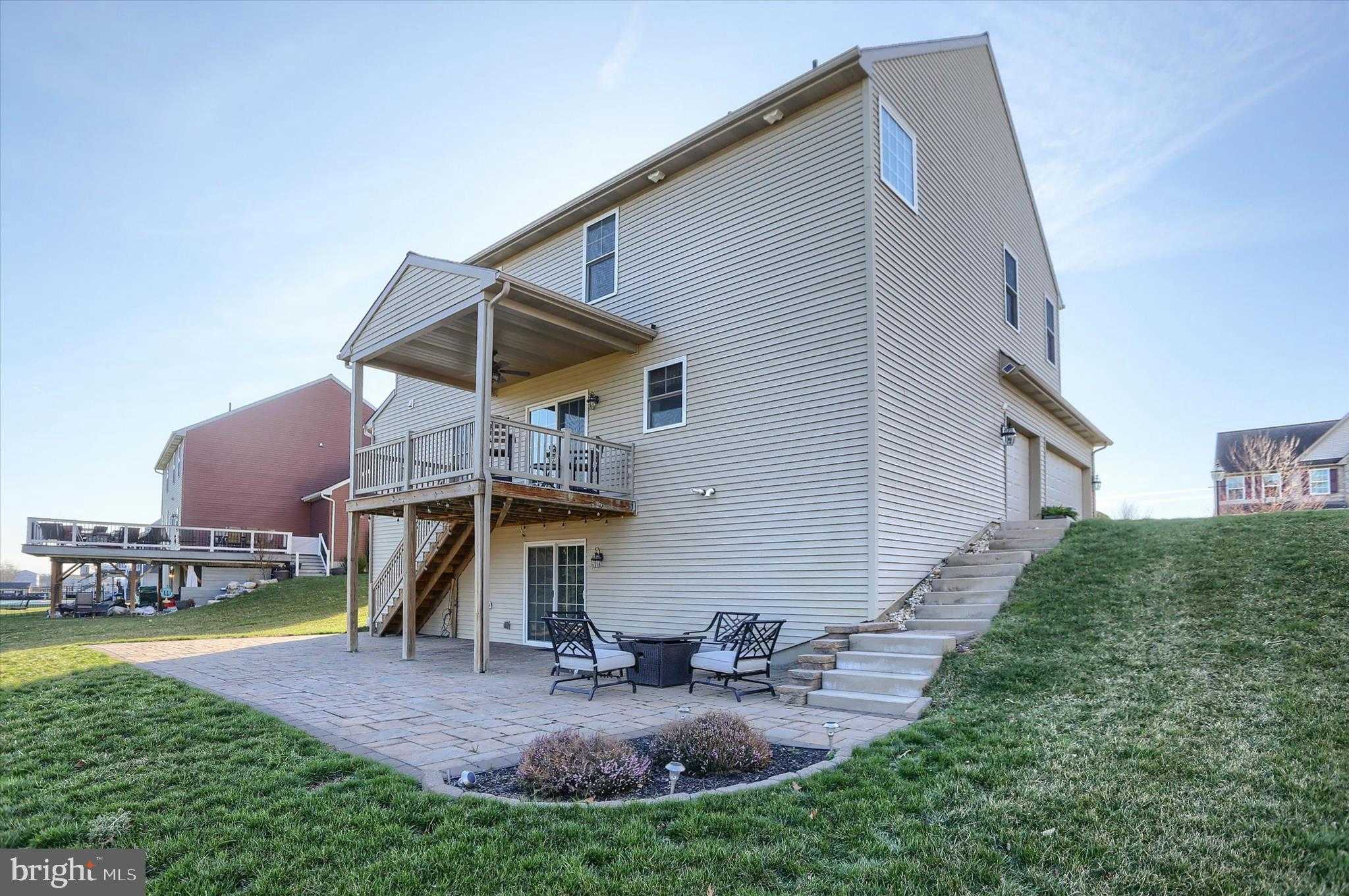 1520 Zestar Dr photo 3