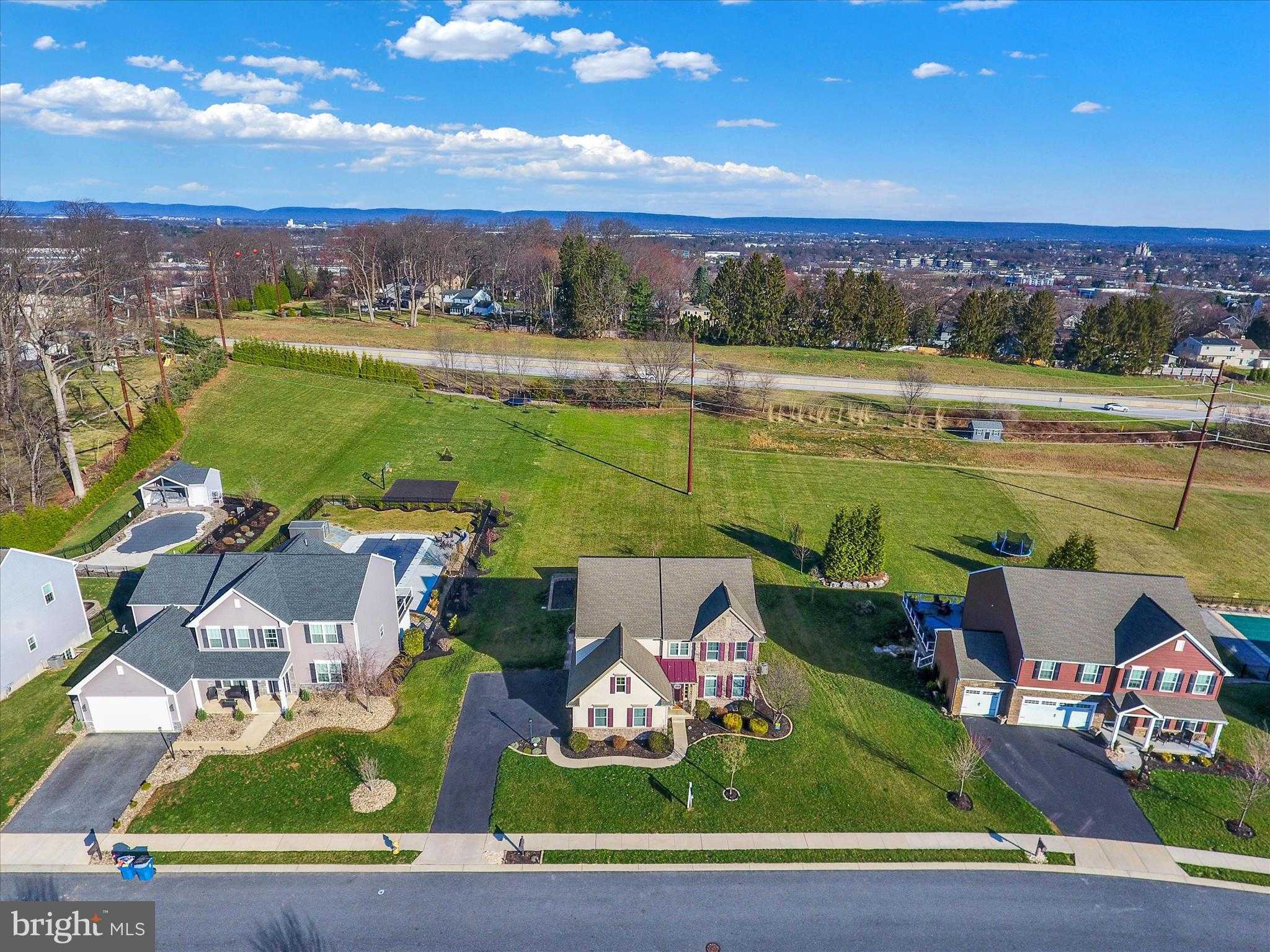 1520 Zestar Dr photo 44