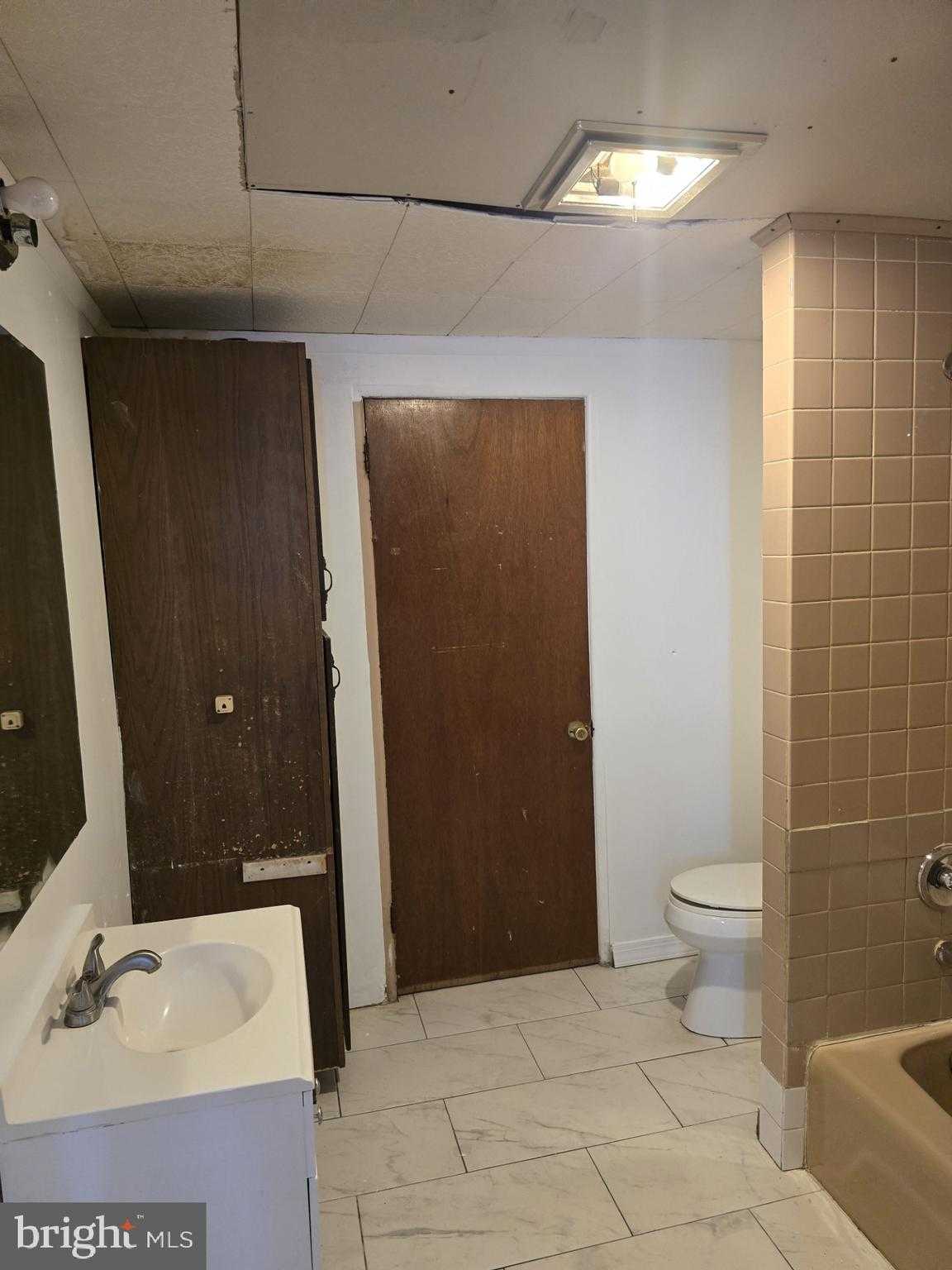 940 Mulberry St photo 7