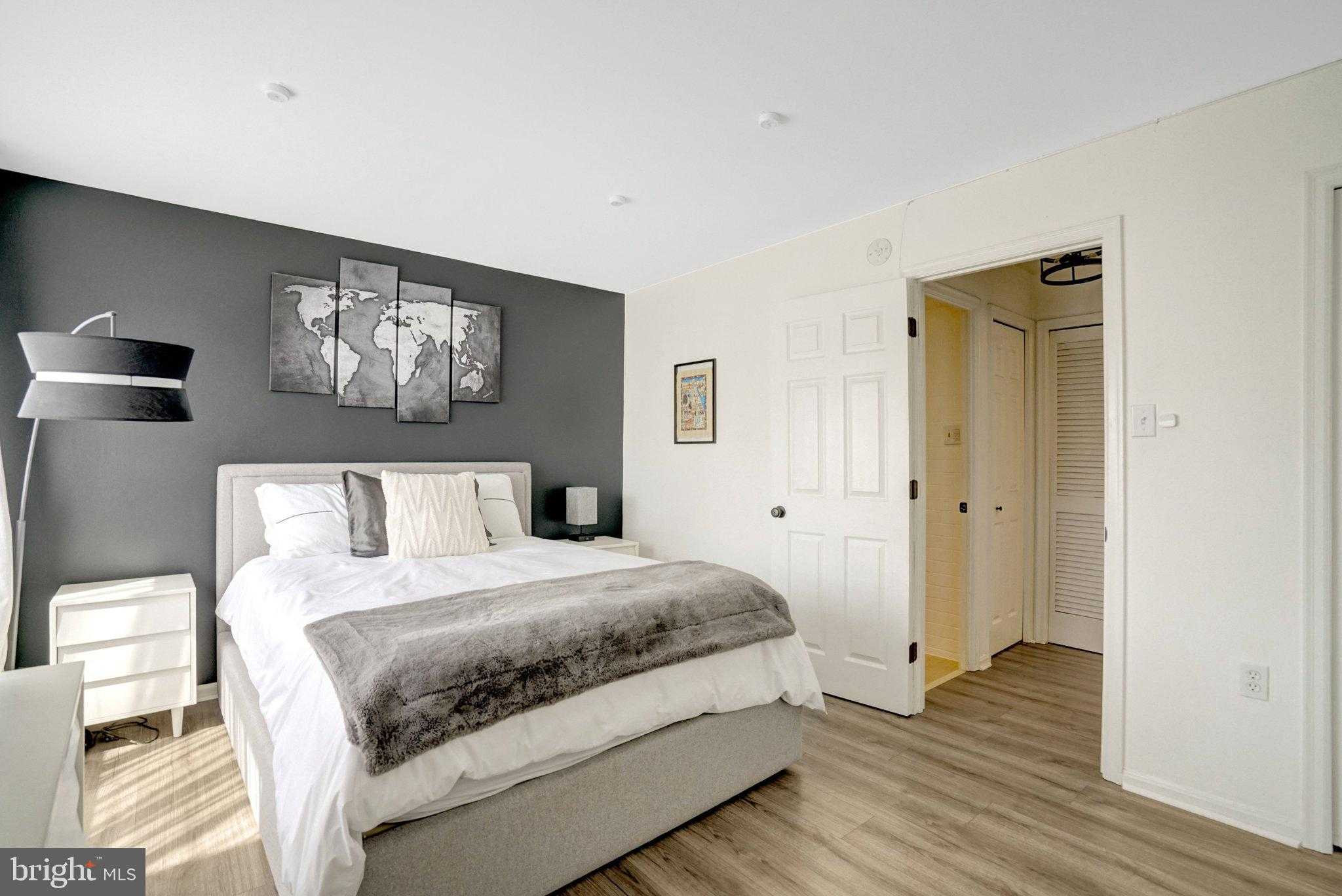 1301 N Courthouse Rd Apt 1509 photo 13