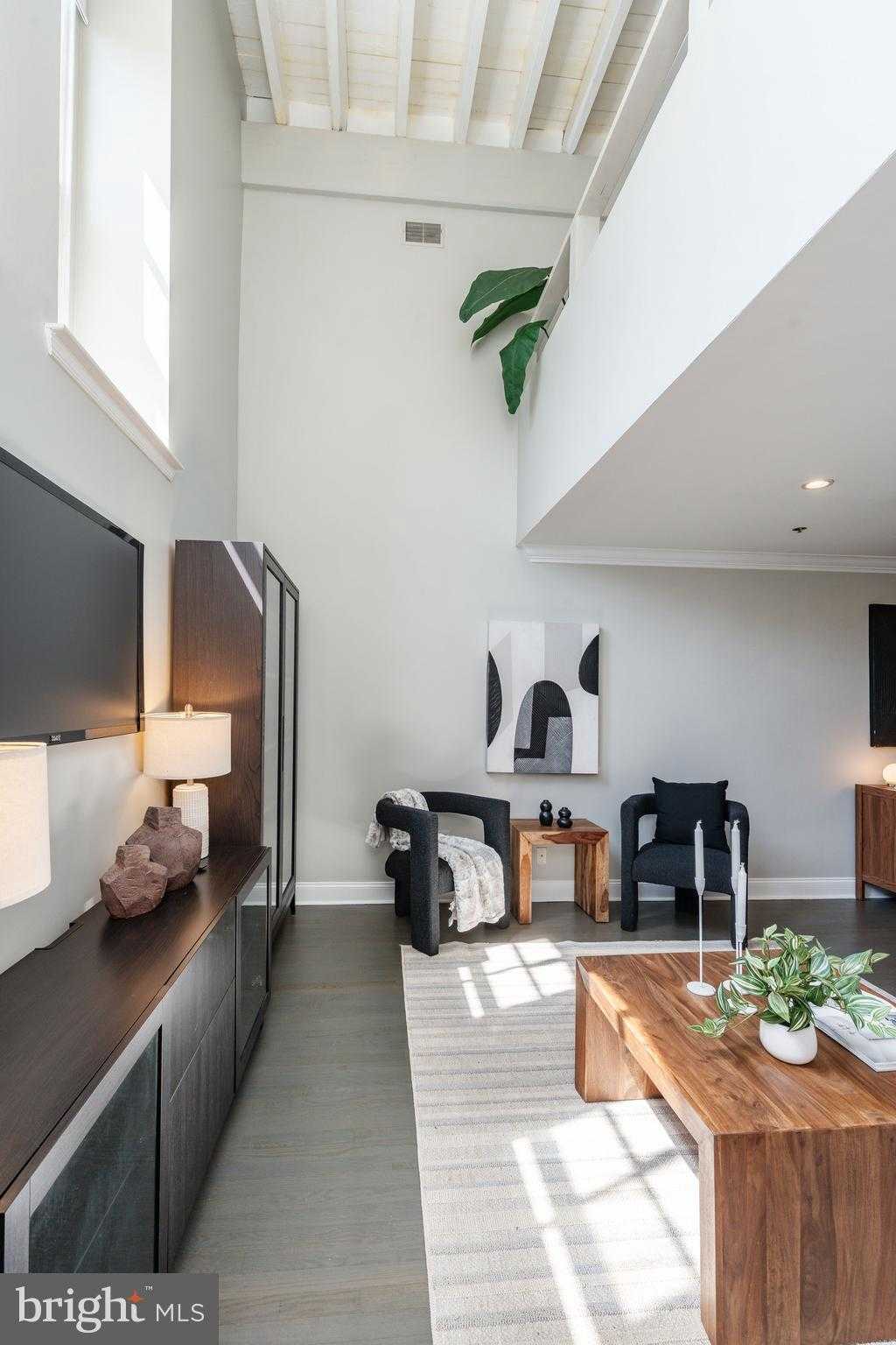 627 N 18th St Apt 108 photo 9