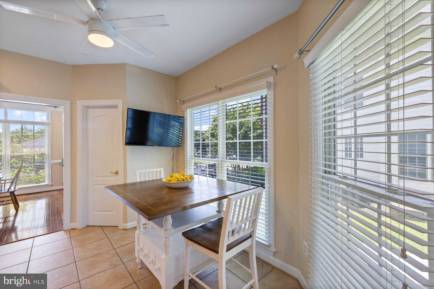 710 Drake Way photo 19