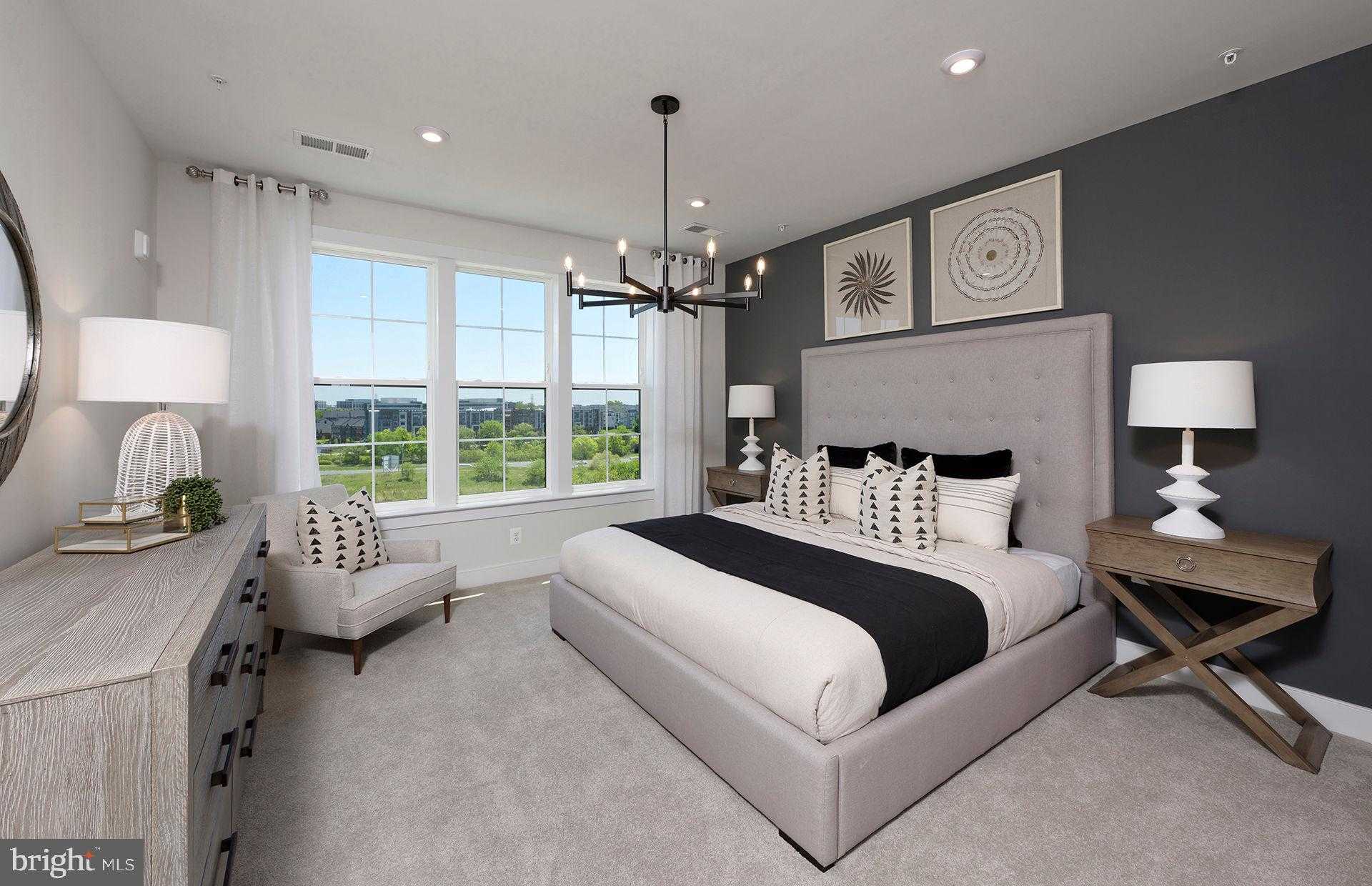 Moonstone Dr photo 2