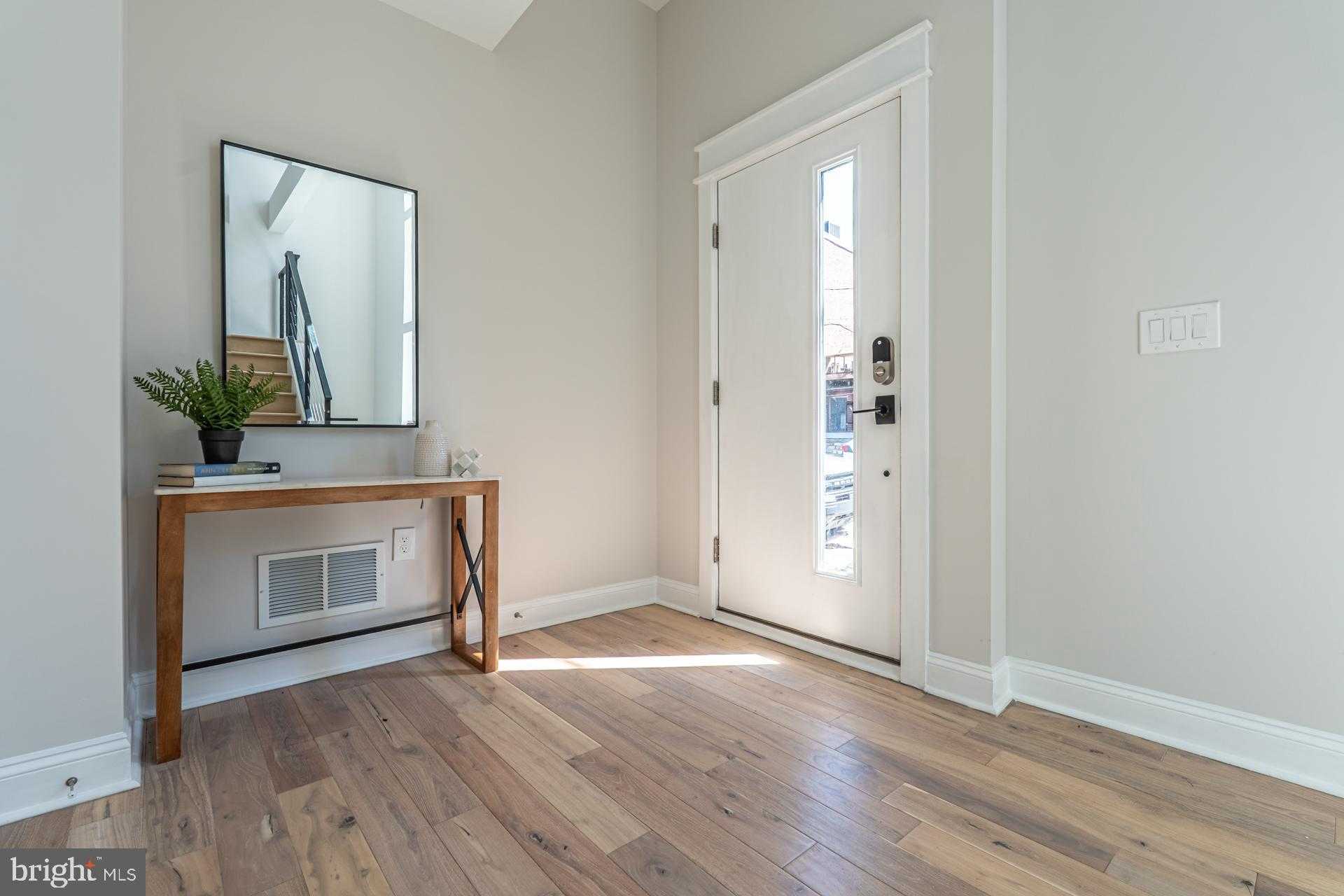 1636 S 2nd St photo 5