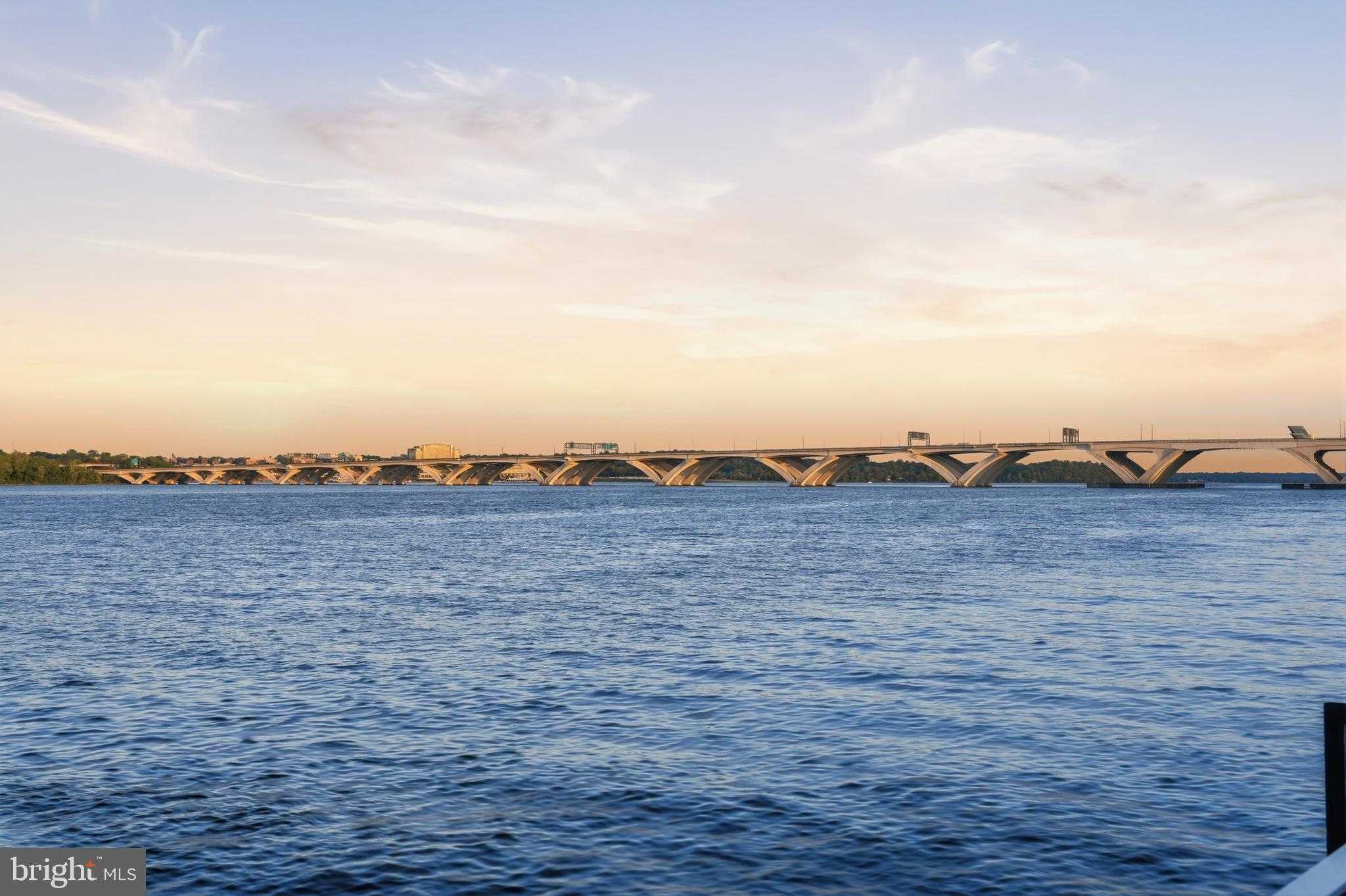 1201 N Royal St photo 3