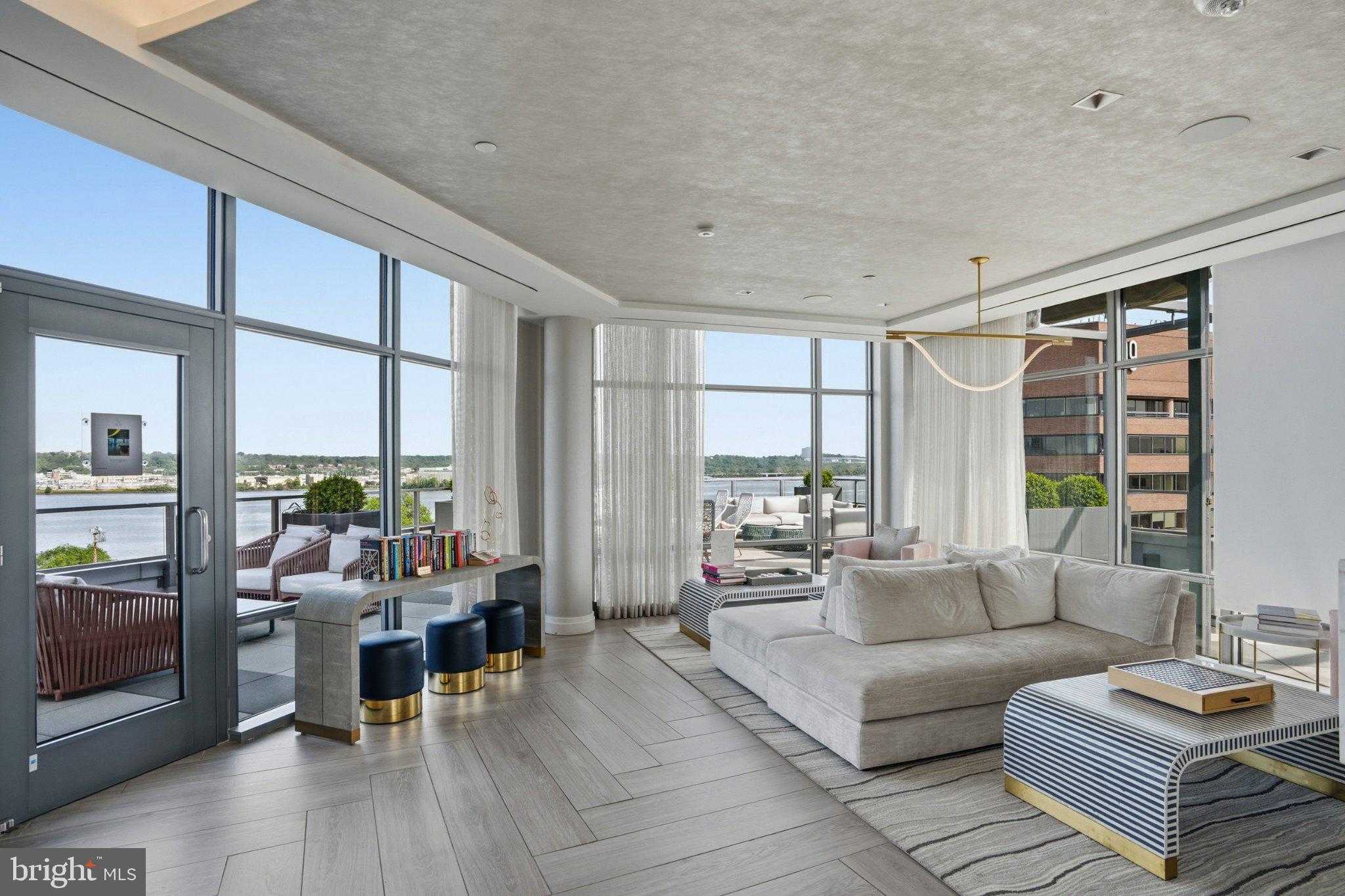 1201 N Royal St photo 48