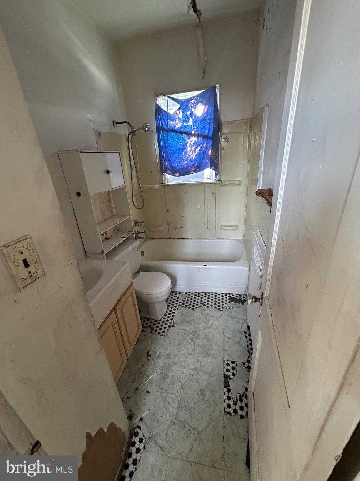 2500 Quantico Ave photo 7